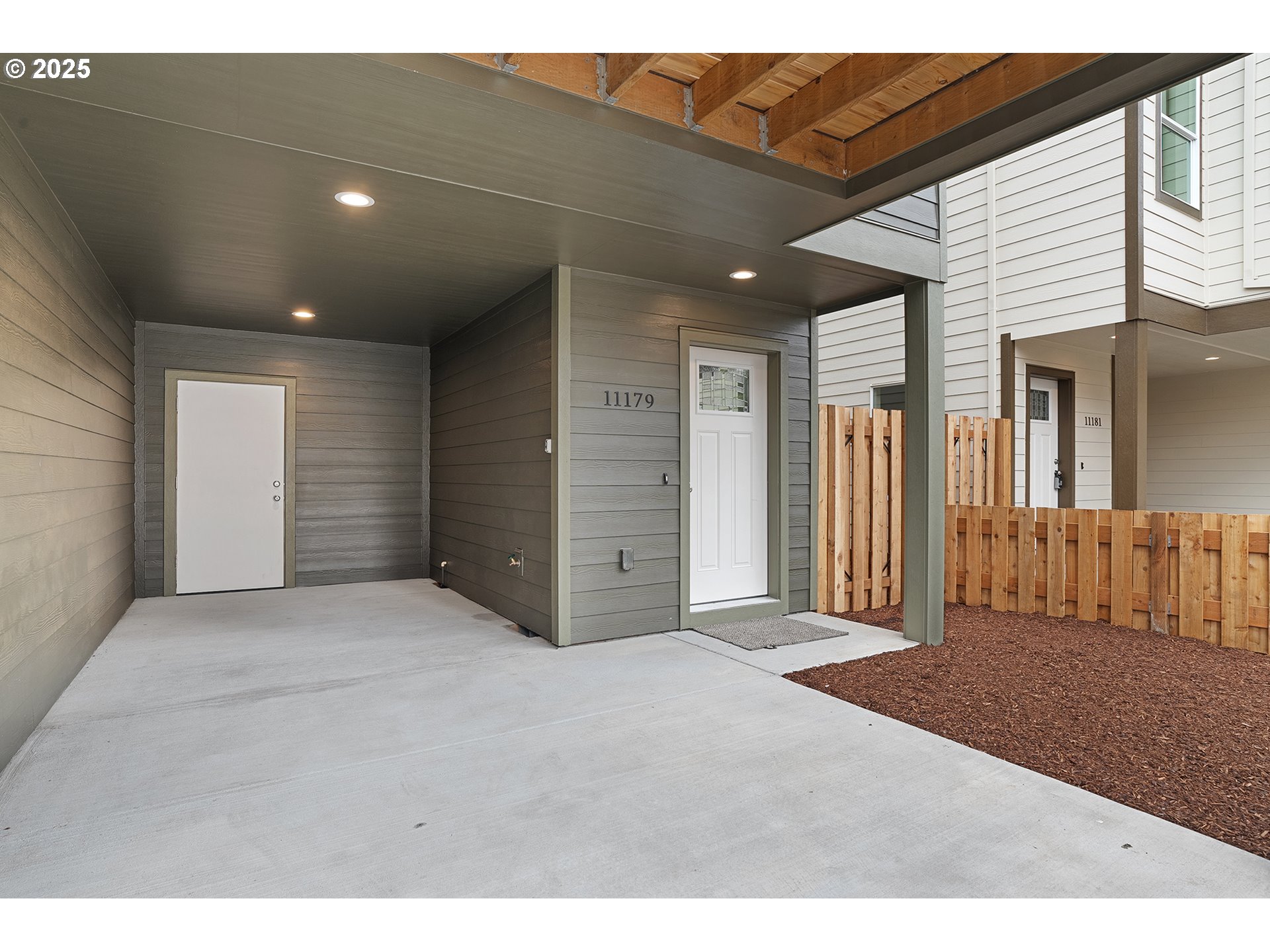 Photo #3: 531466984 Listing 