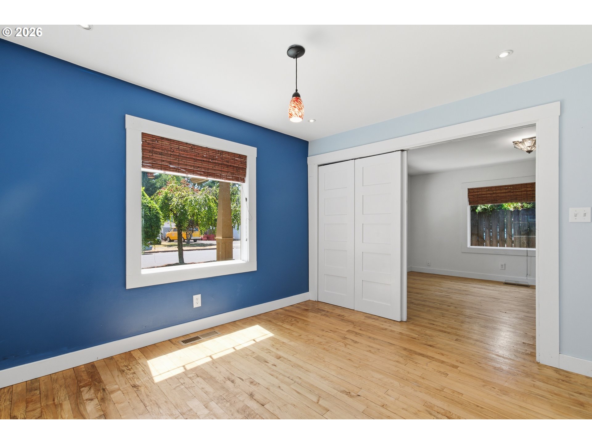 307 W 2nd St