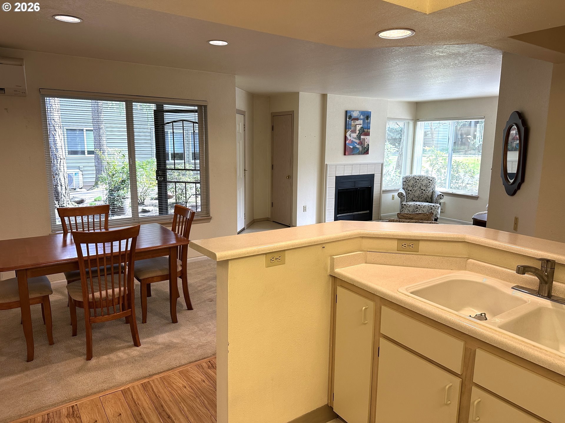 5059 FOOTHILLS DR UNIT D (112), Lake Oswego, OR, 97034