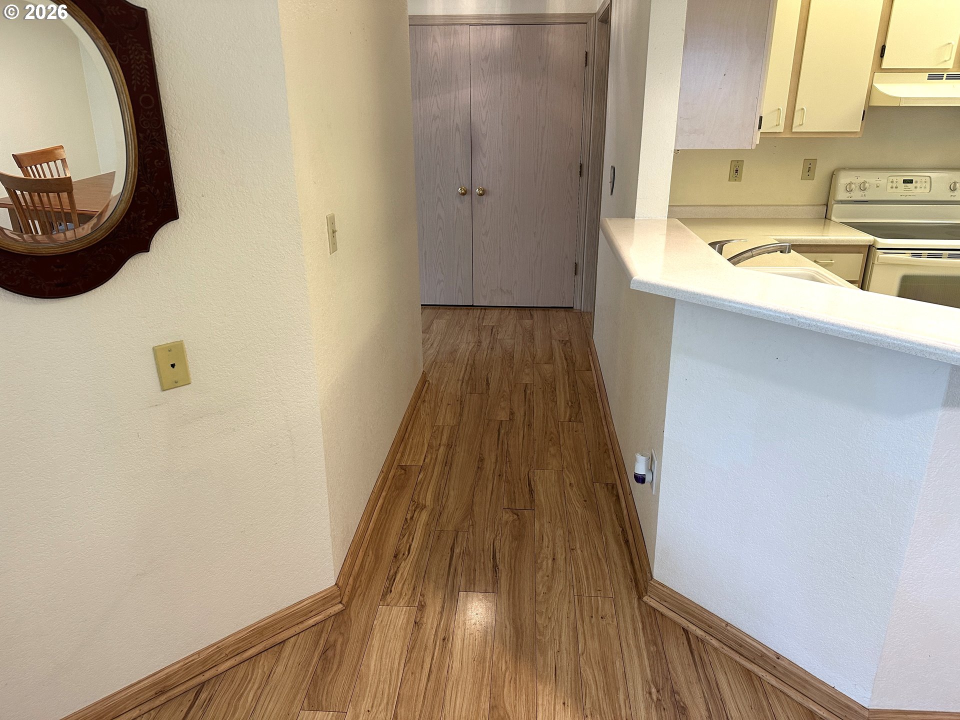 5059 FOOTHILLS DR UNIT D (112), Lake Oswego, OR, 97034