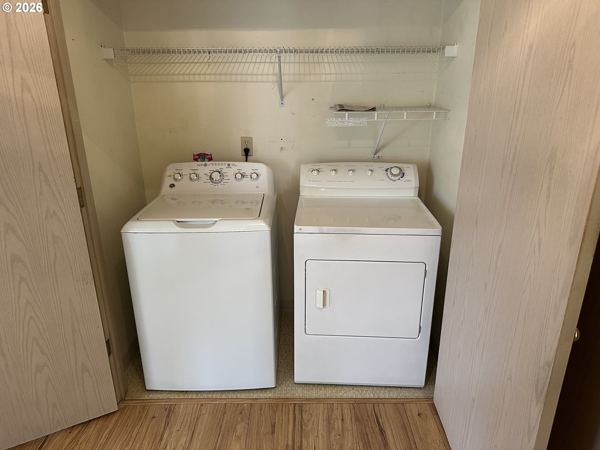 5059 FOOTHILLS DR UNIT D (112), Lake Oswego, OR, 97034