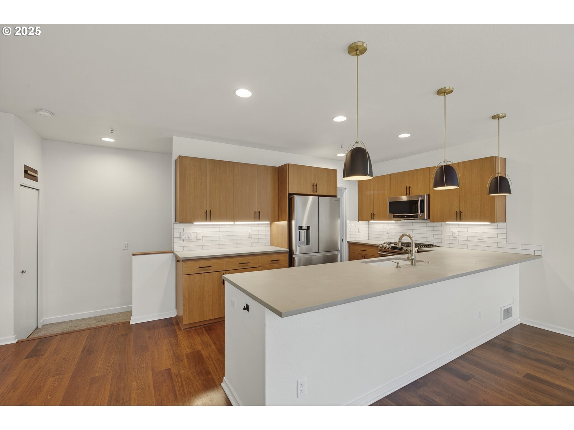 Photo #11: 533004648 Listing: Photo #11