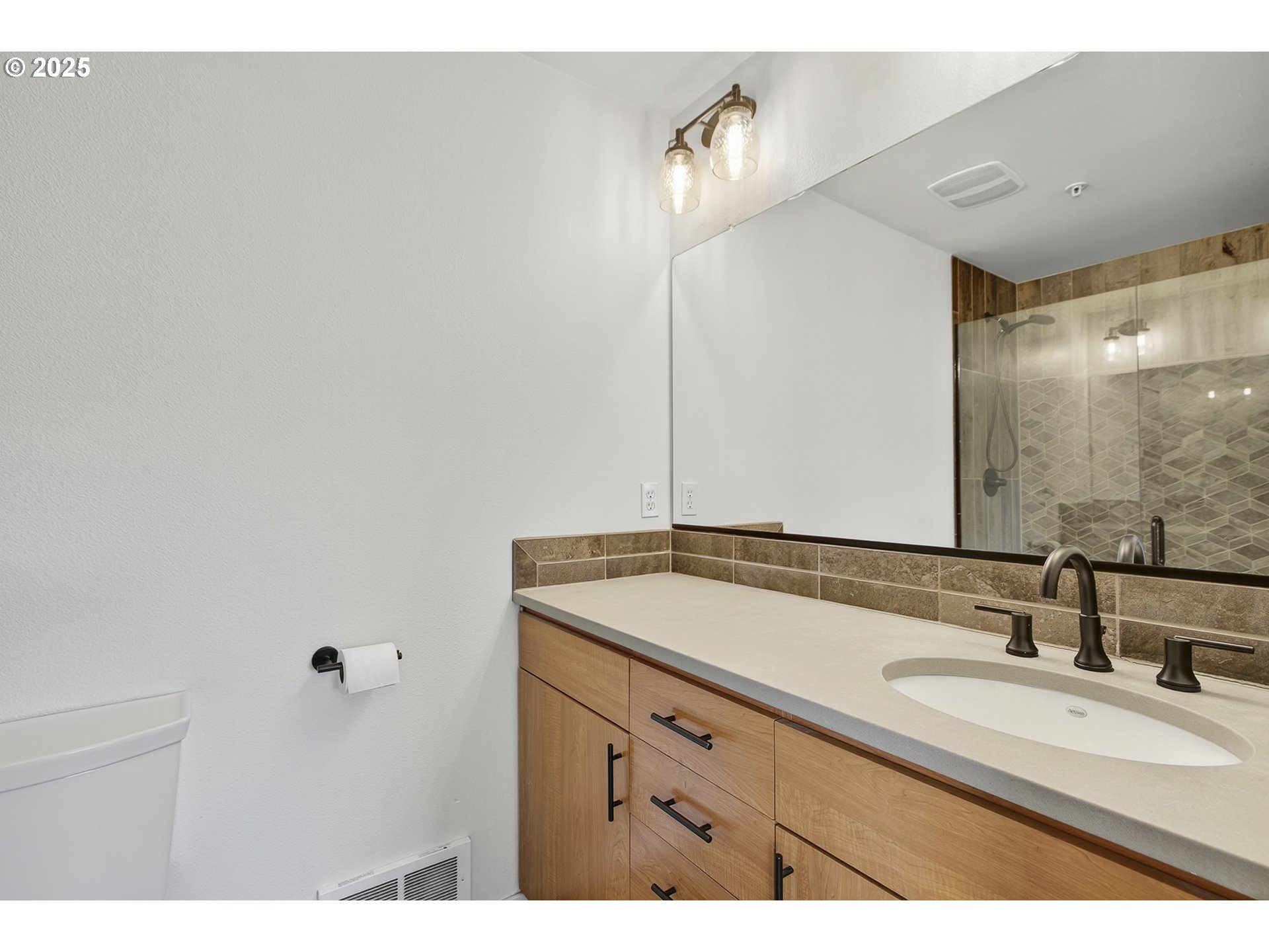 Photo #24: 533004648 Listing: Photo #24