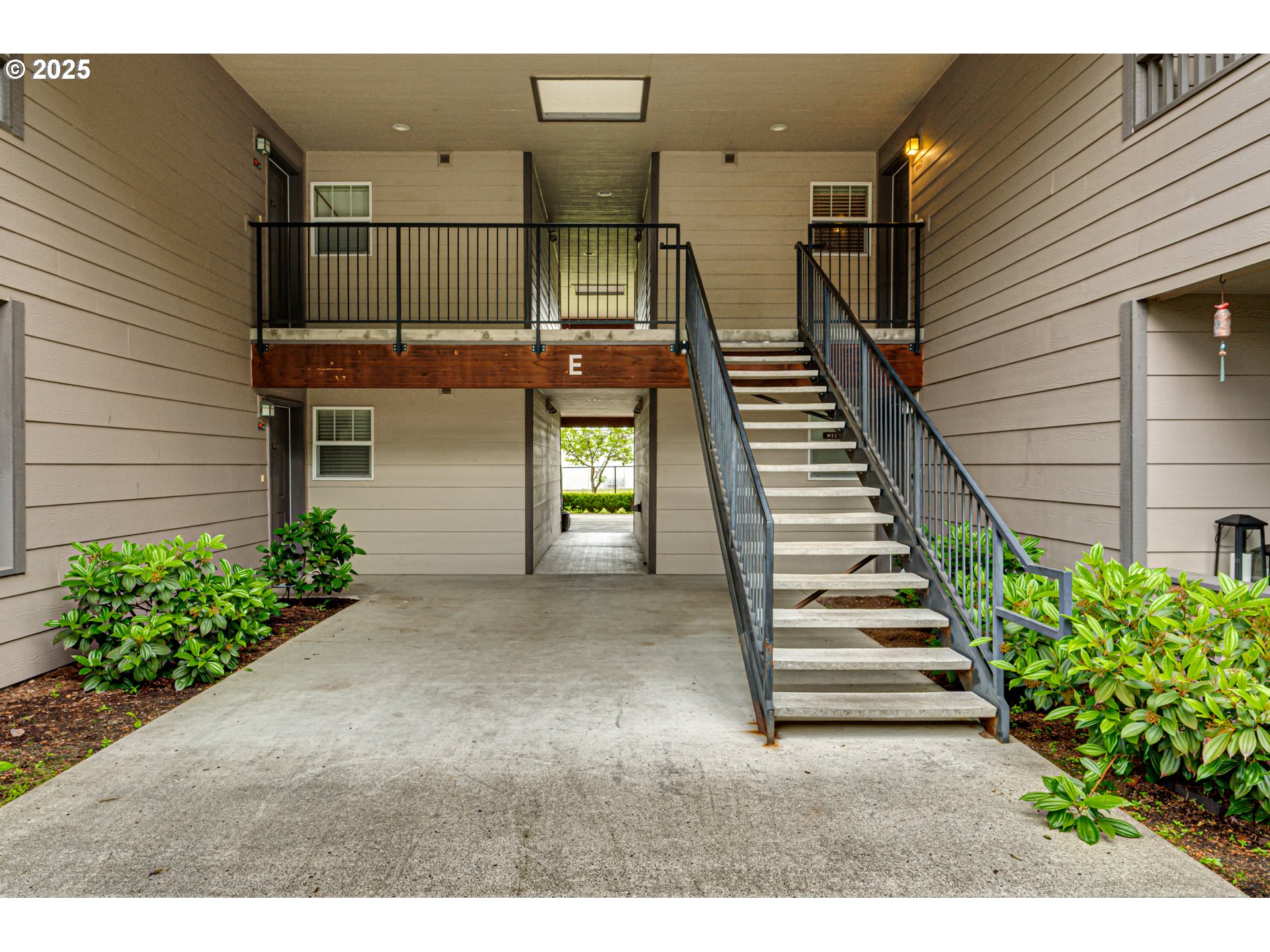Photo #2: 533094453 Listing 