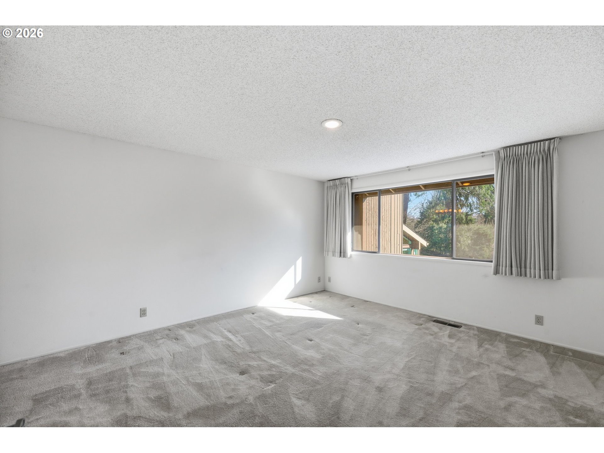 2281 RIDGEWAY DR, Eugene, OR, 97401