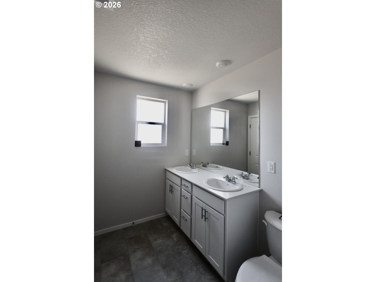 Property photo 8 of 14