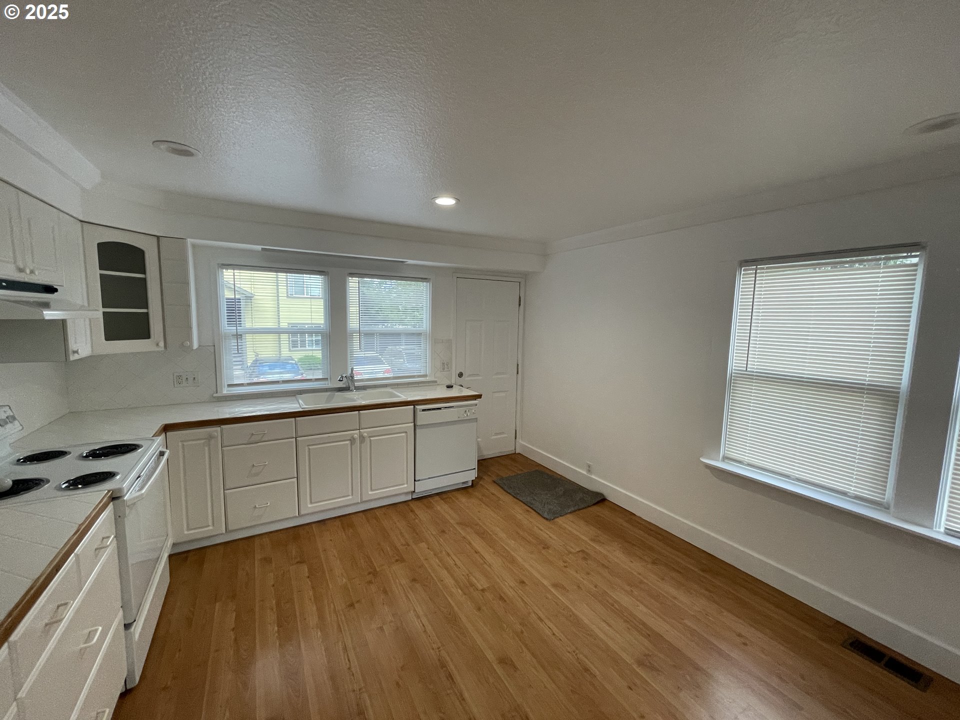 2448 SE 117TH AVE, Portland, OR, 97216