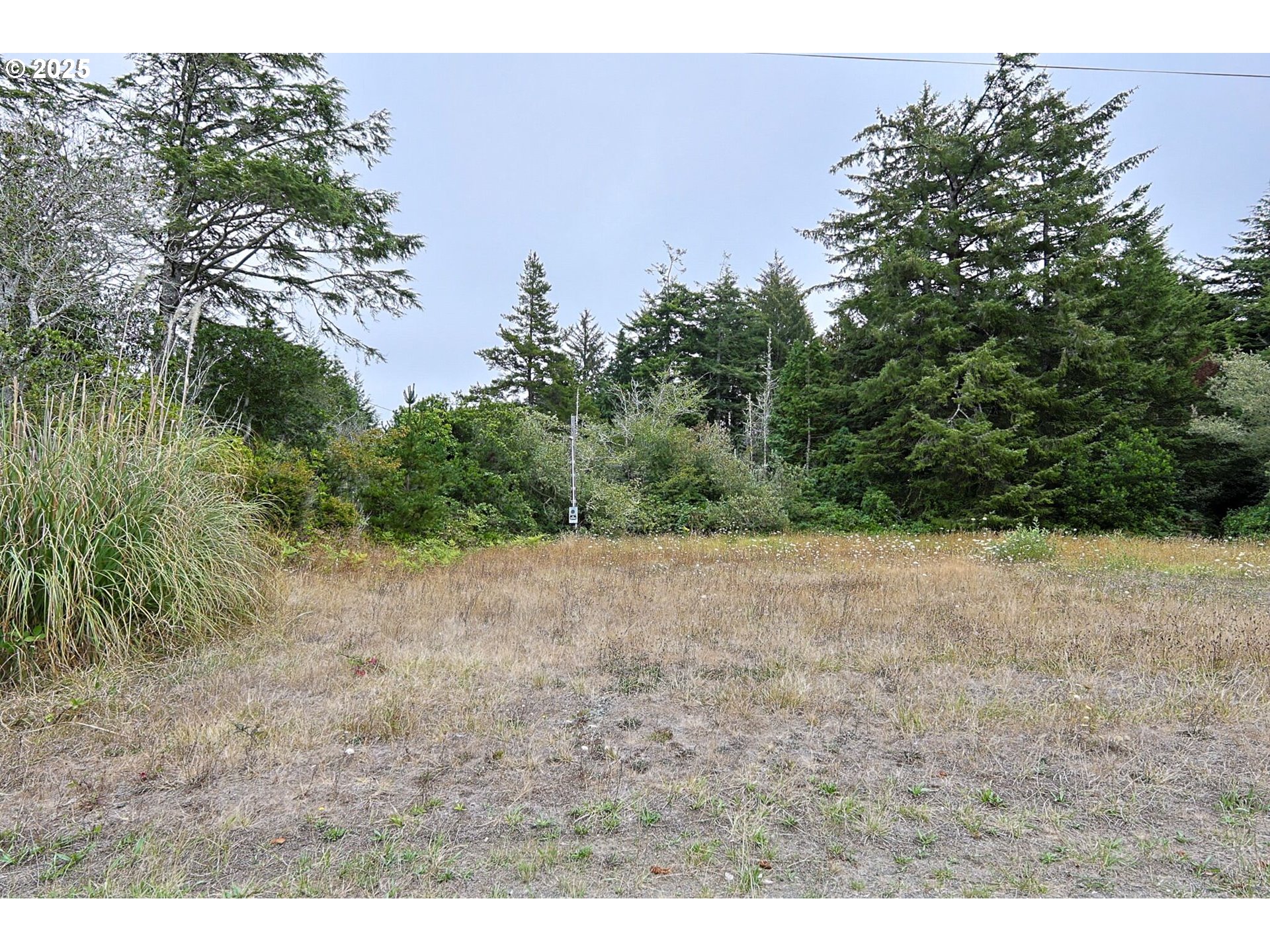 63817 WALLACE RD, Coos Bay, OR, 97420