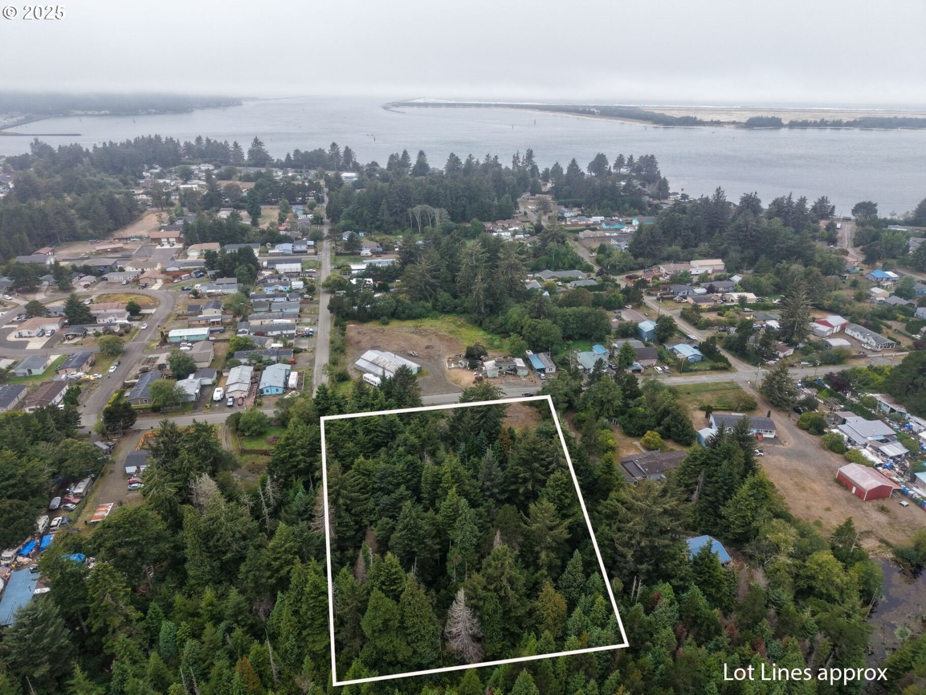 63817 WALLACE RD, Coos Bay, OR, 97420