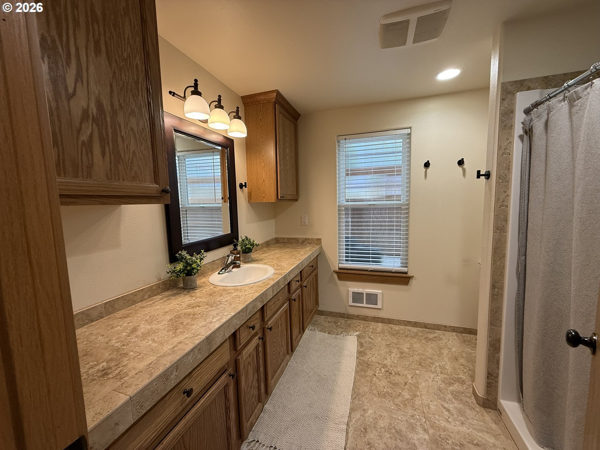 1651 29TH ST, Florence, OR, 97439