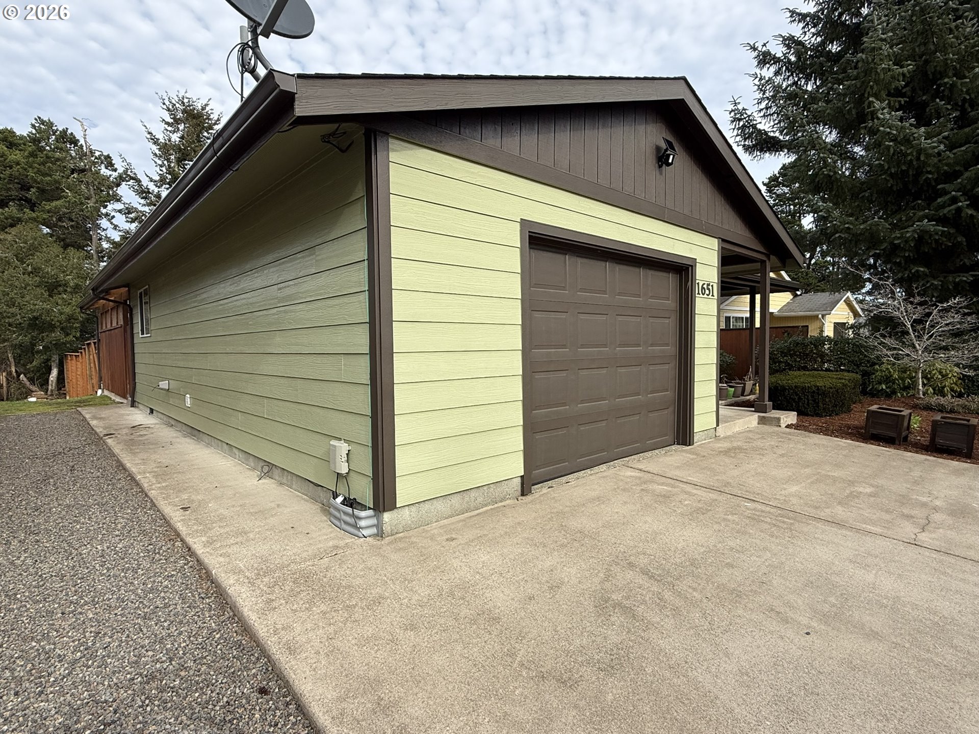 1651 29TH ST, Florence, OR, 97439