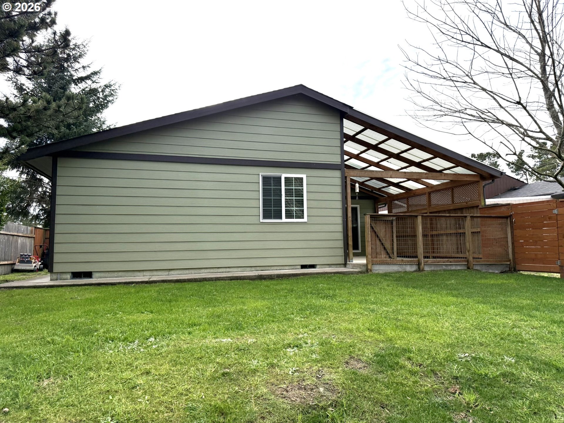1651 29TH ST, Florence, OR, 97439