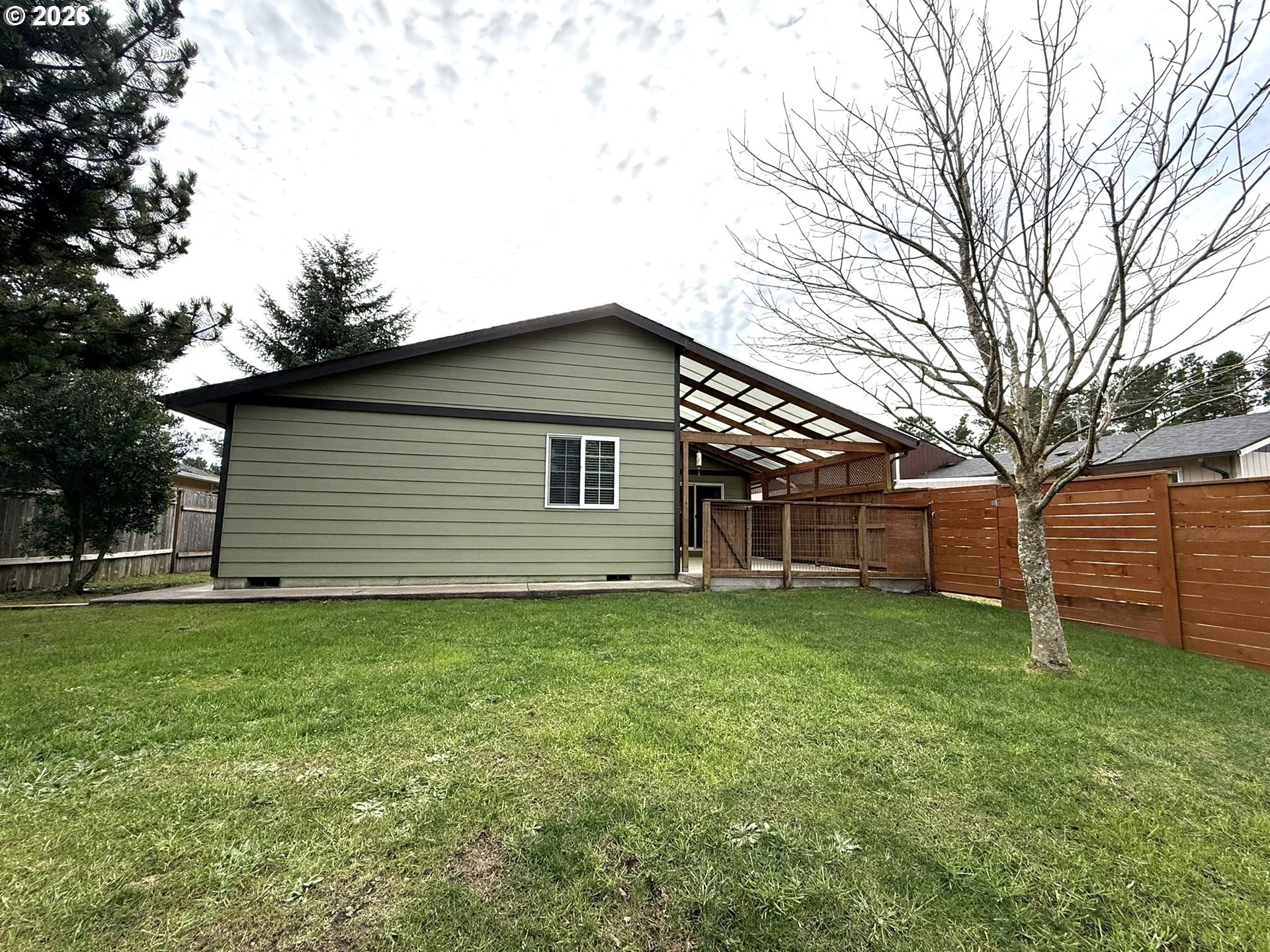 1651 29TH ST, Florence, OR, 97439