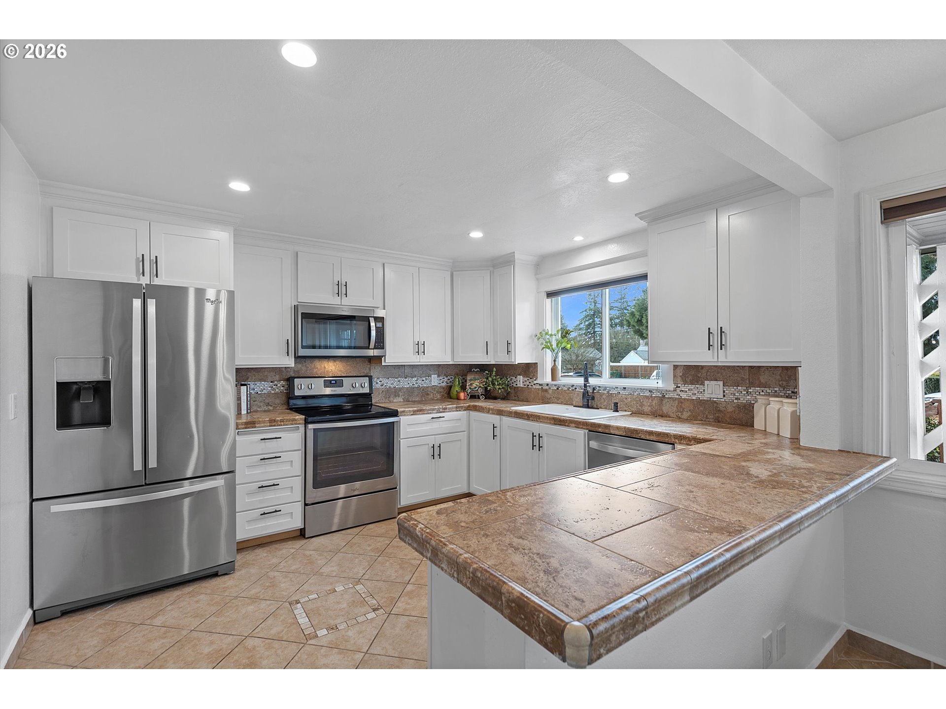 900 N WILLIAMS ST, Newberg, OR, 97132