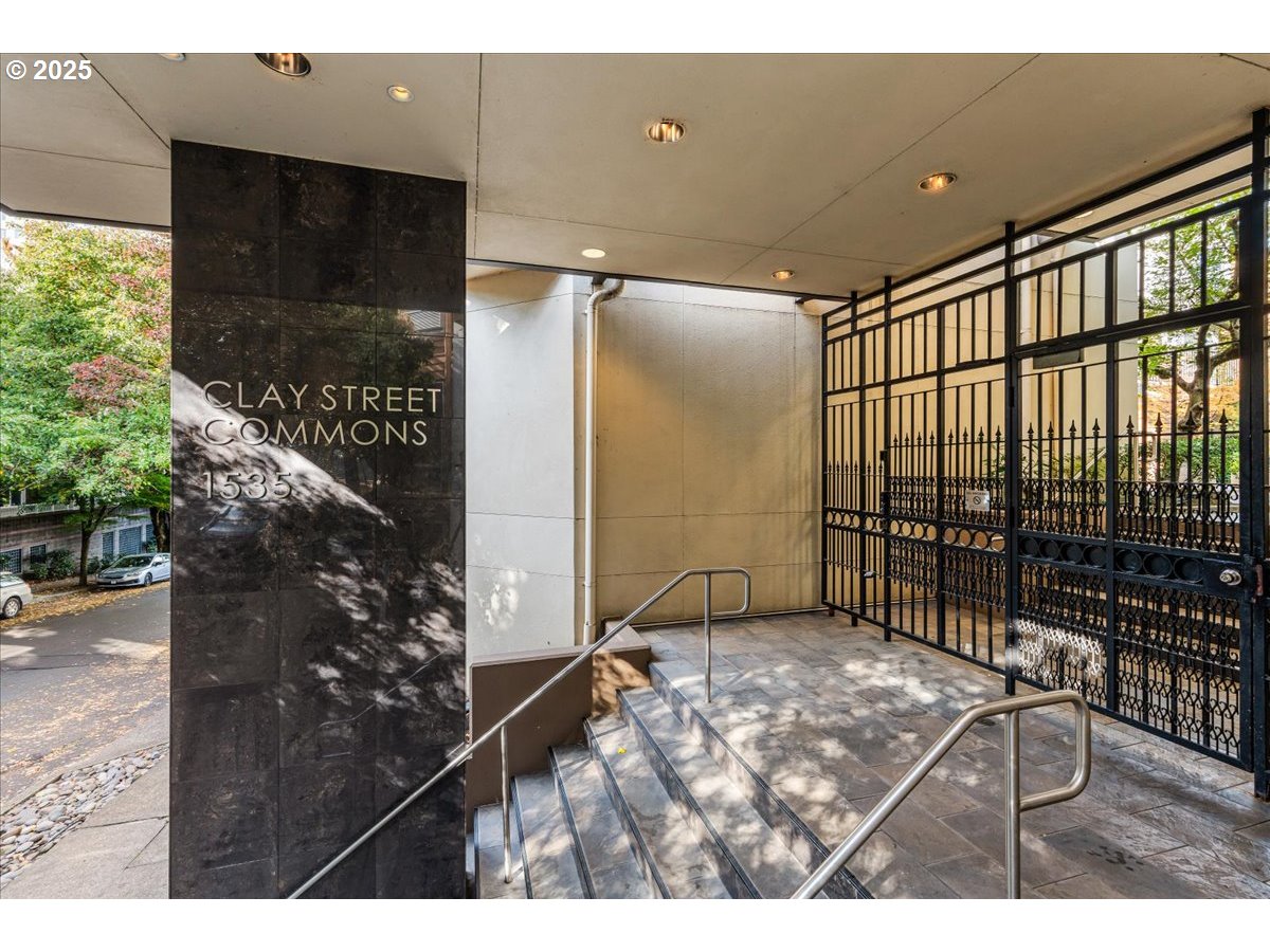 1535 SW CLAY ST UNIT 109, Portland, OR, 97201