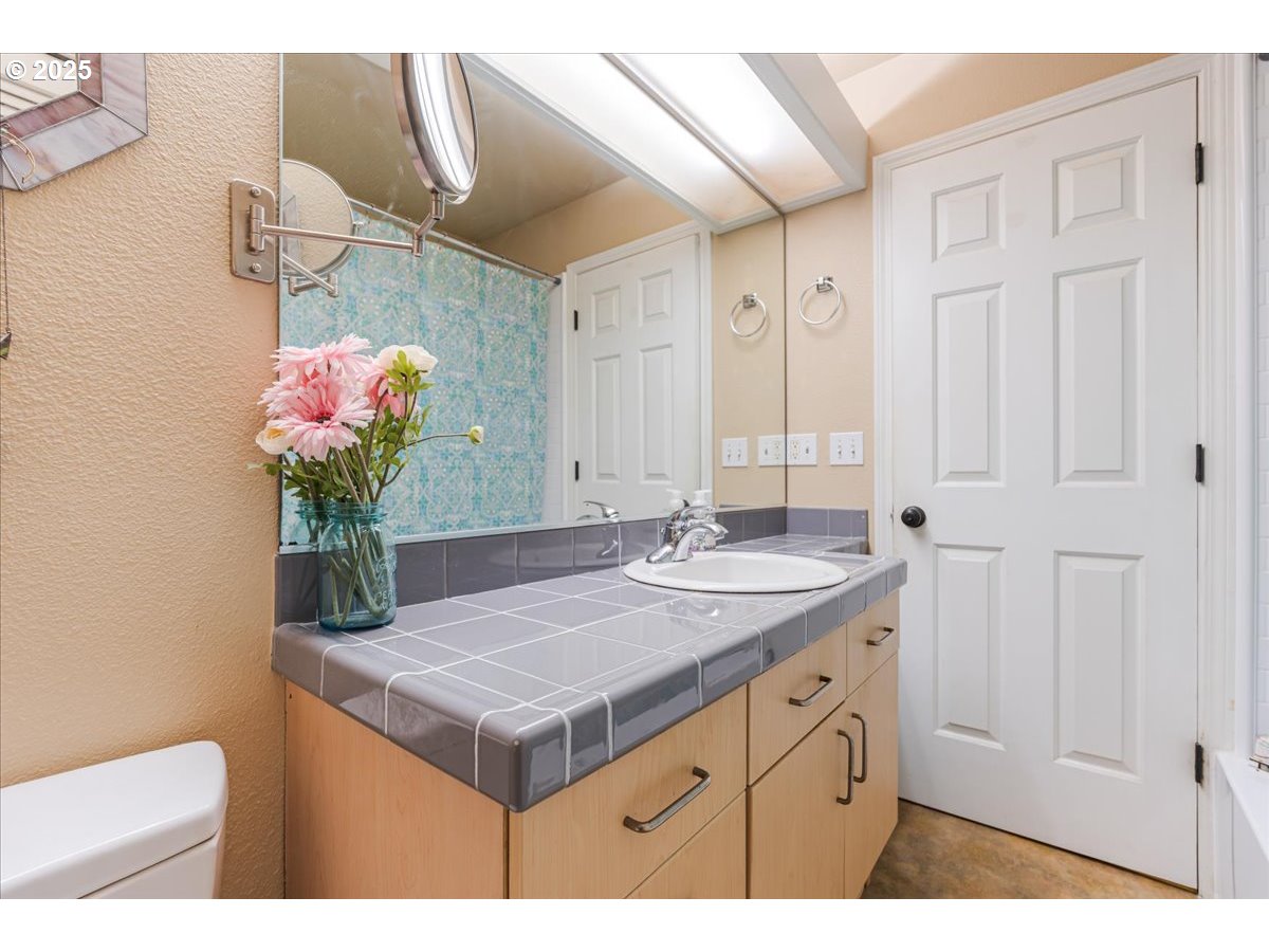 Photo #37: 540521104 Listing: Photo #37