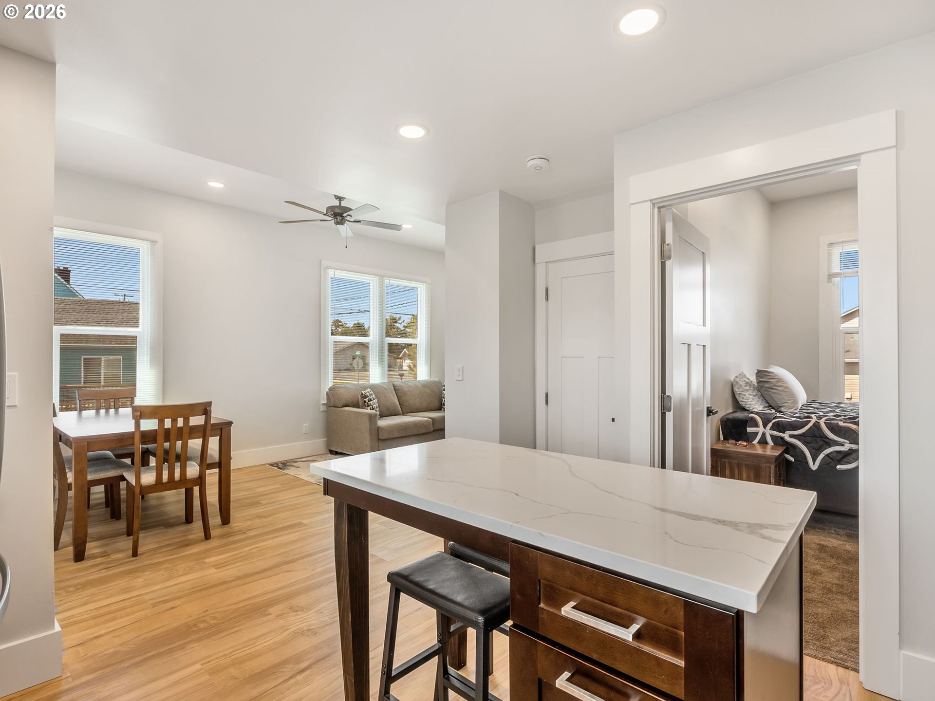 1103 AVENUE F, Seaside, OR, 97138