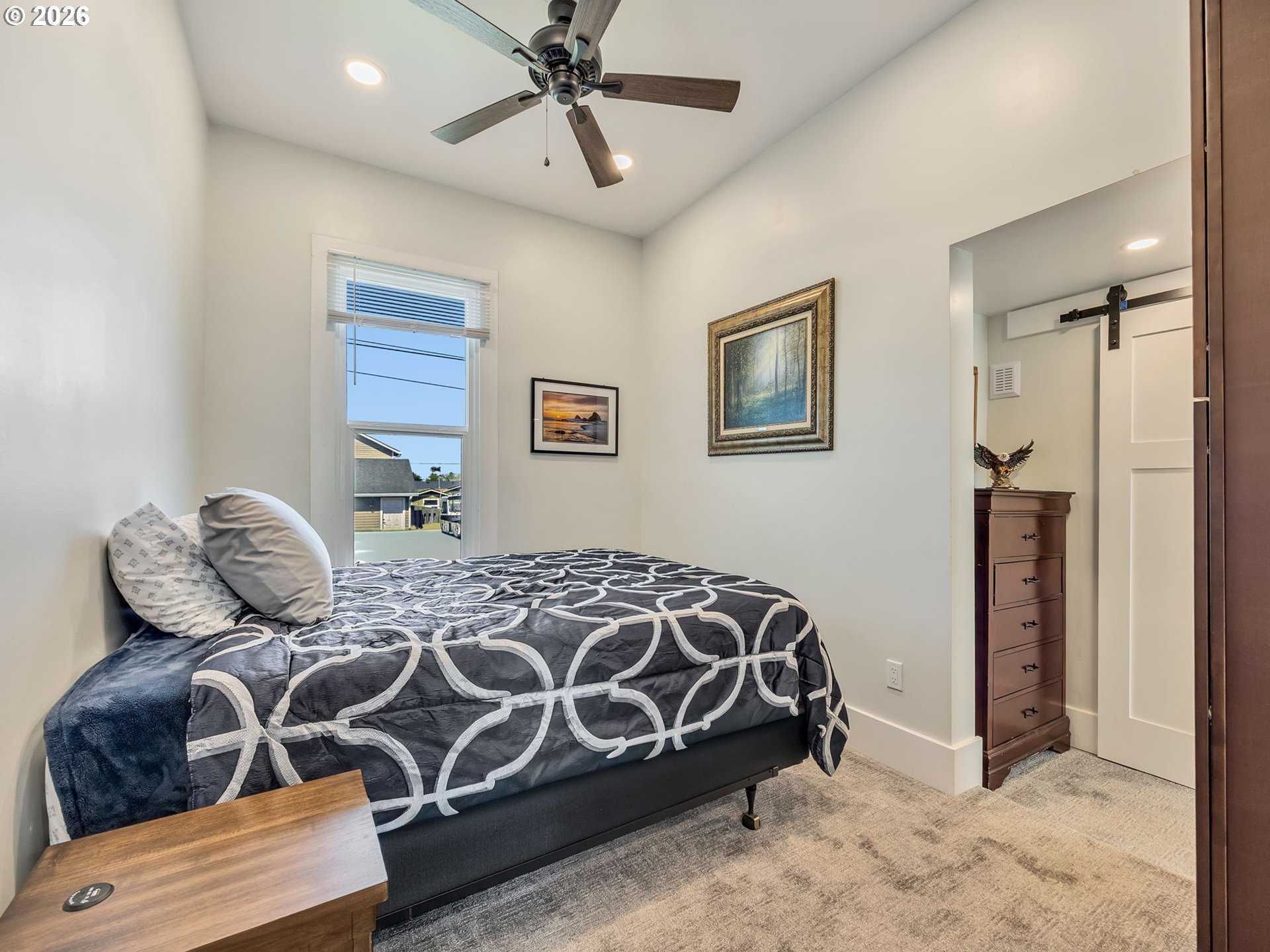 1103 AVENUE F, Seaside, OR, 97138