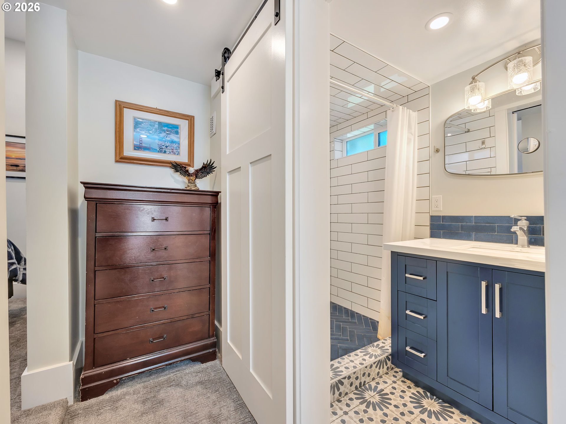 1103 AVENUE F, Seaside, OR, 97138