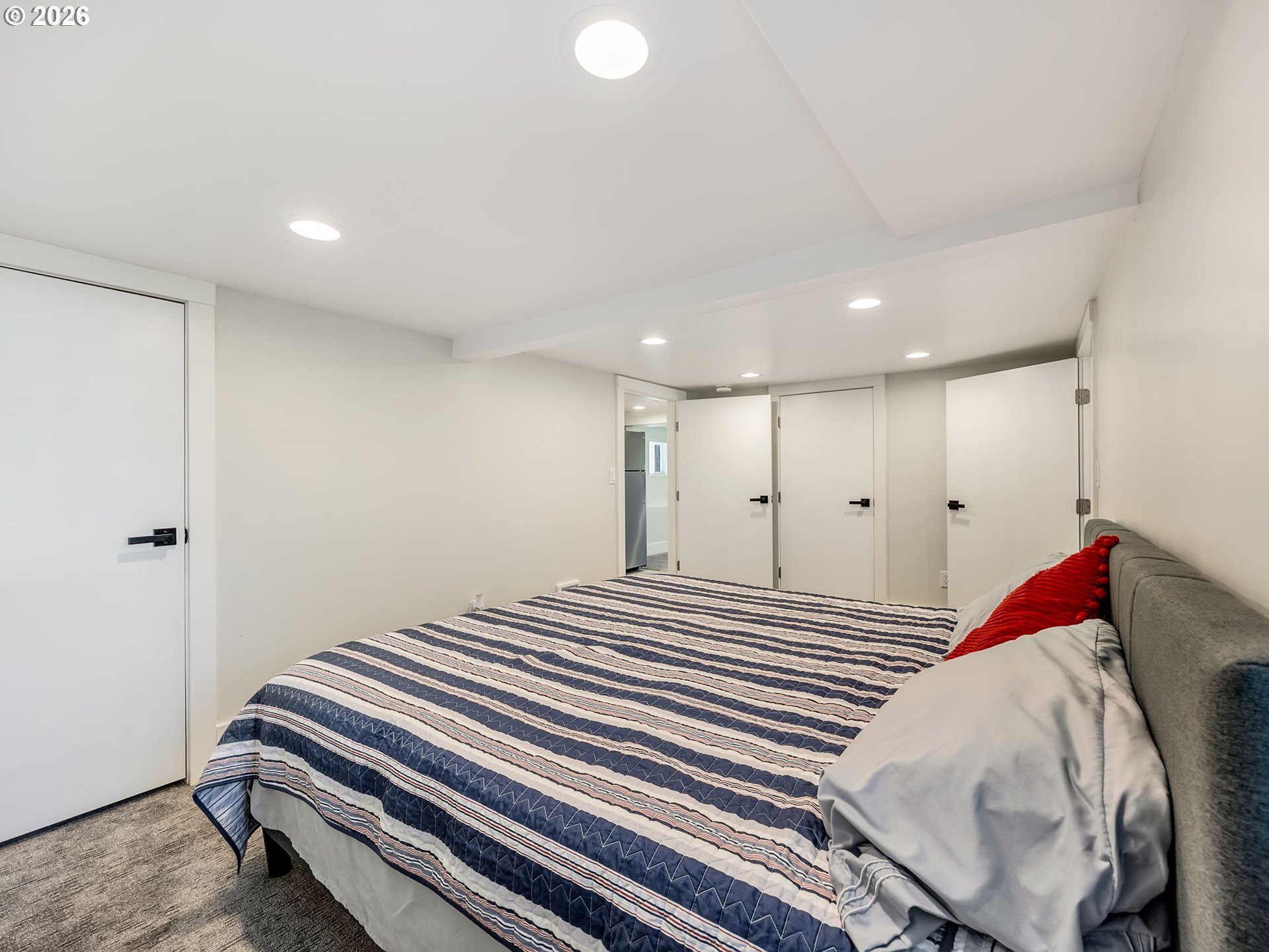 1103 AVENUE F, Seaside, OR, 97138