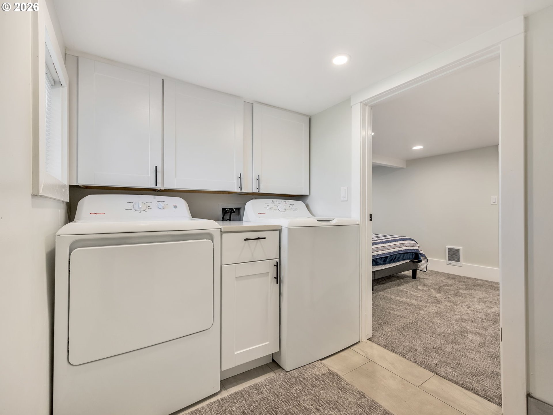1103 AVENUE F, Seaside, OR, 97138