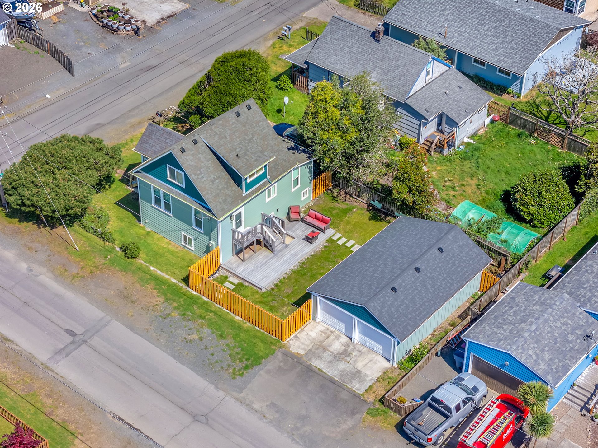 1103 AVENUE F, Seaside, OR, 97138