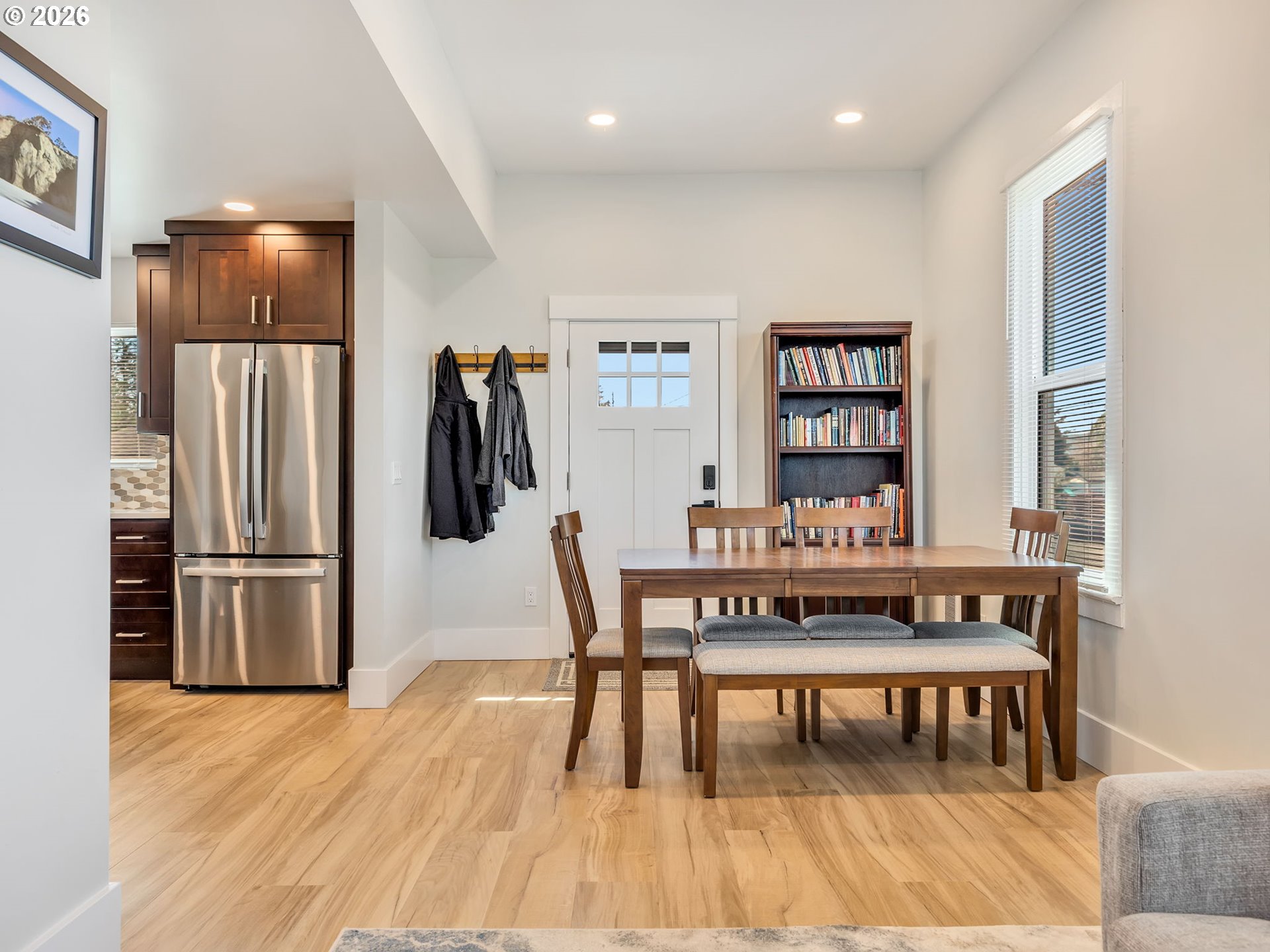 1103 AVENUE F, Seaside, OR, 97138