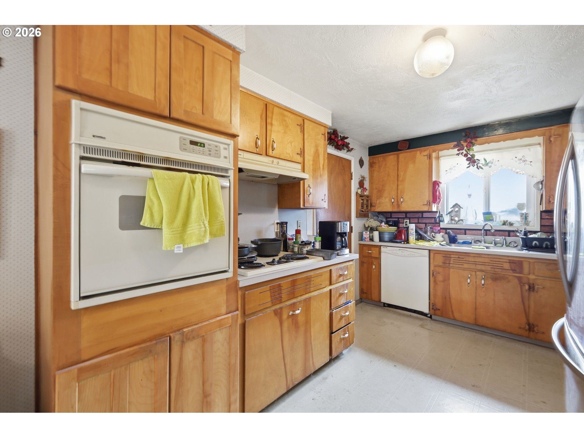 Property photo 6 of 33