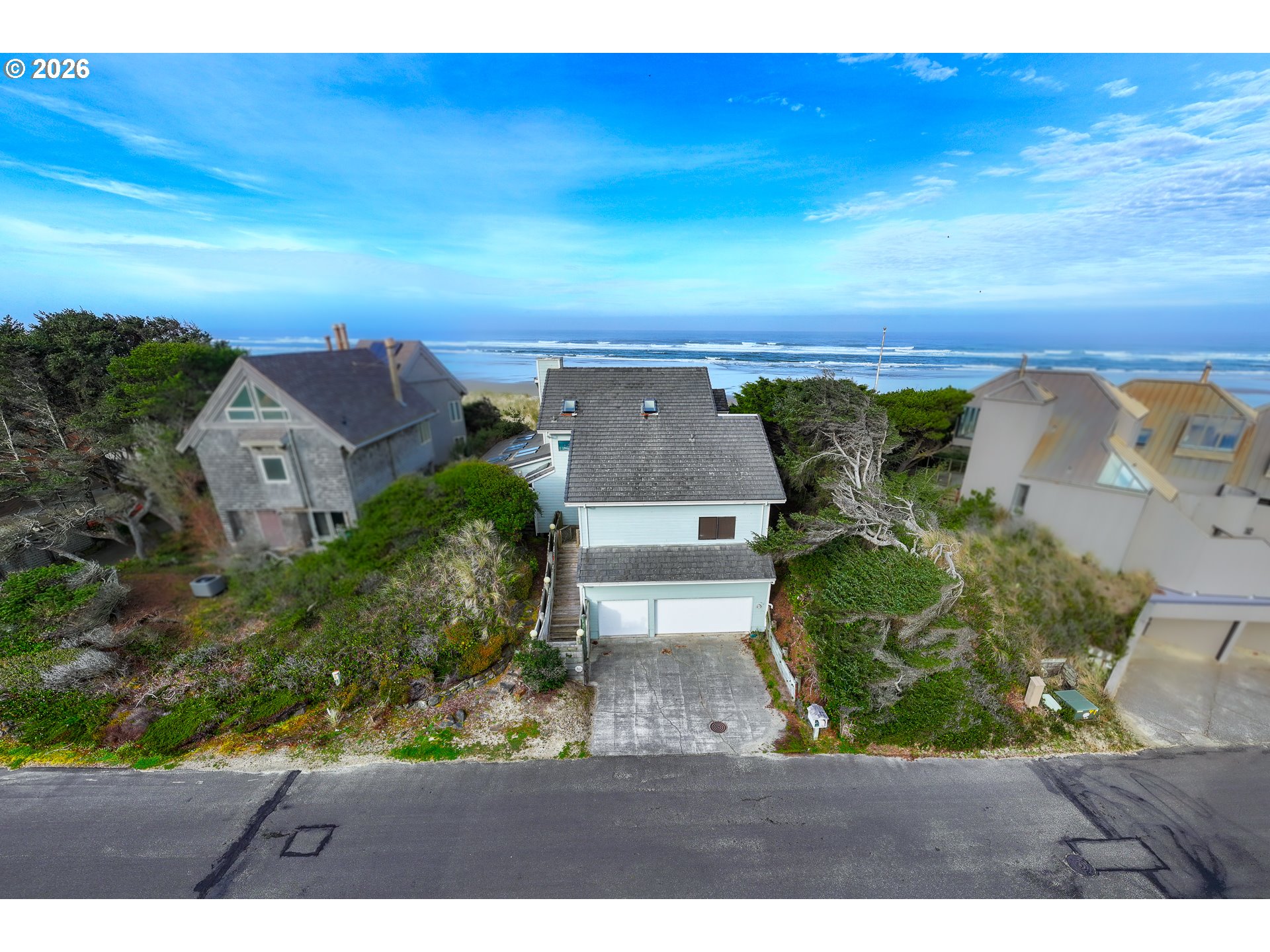 929 OLD COUNTY RD, Brookings, OR, 97415