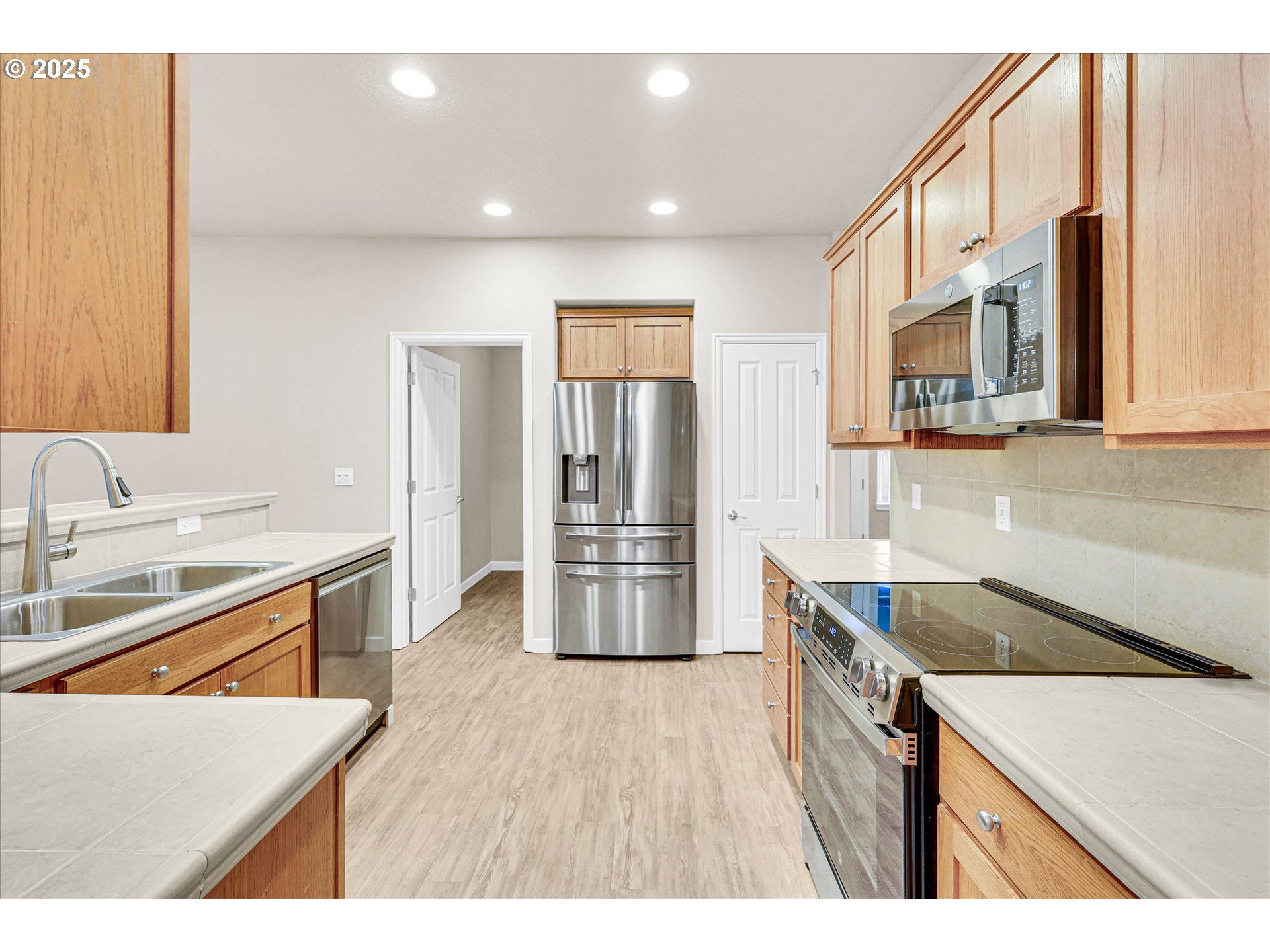 11759 SW MURRE TER UNIT 550, Beaverton, OR, 97007