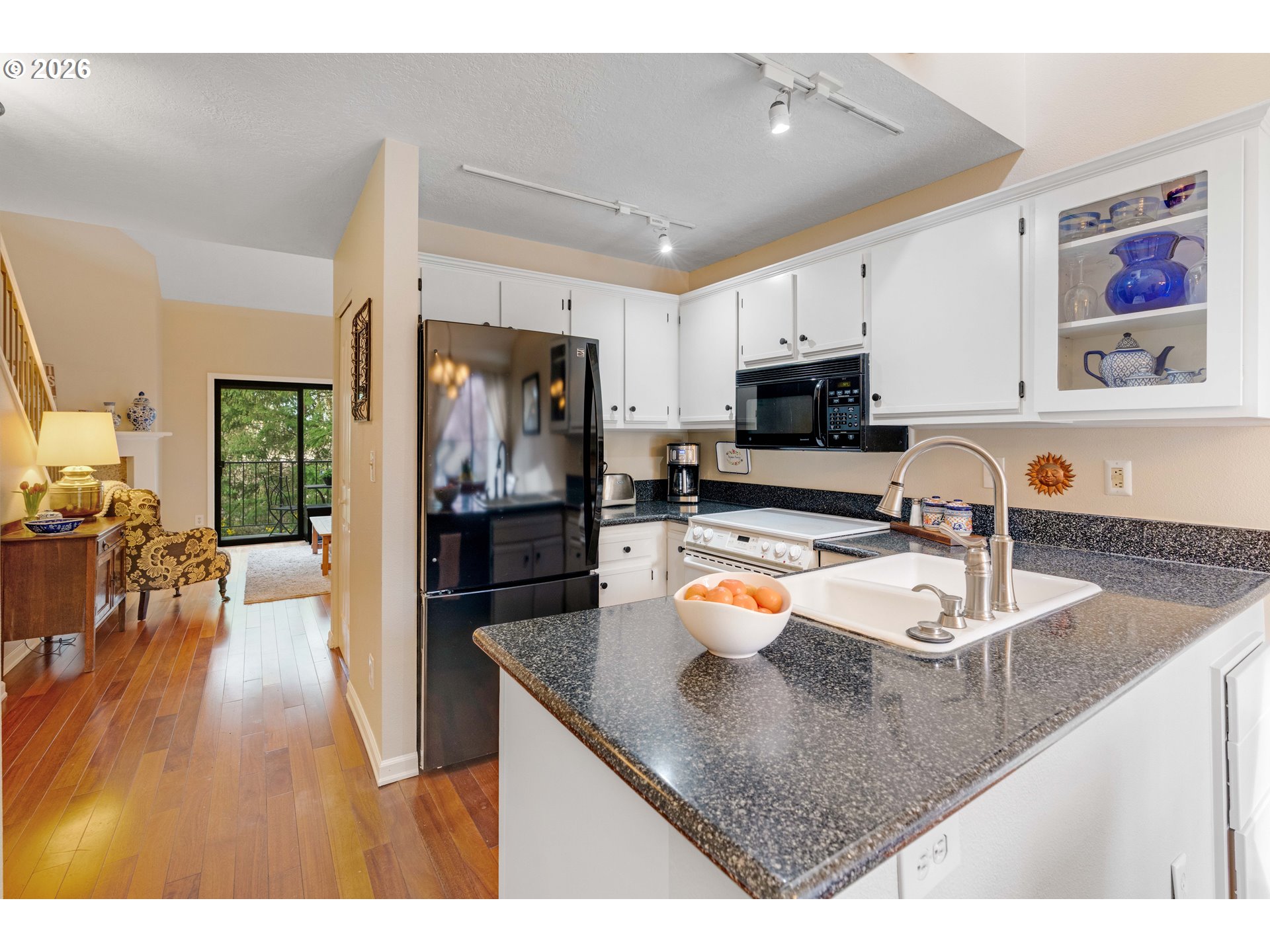 4000 CARMAN DR UNIT 106, Lake Oswego, OR, 97035