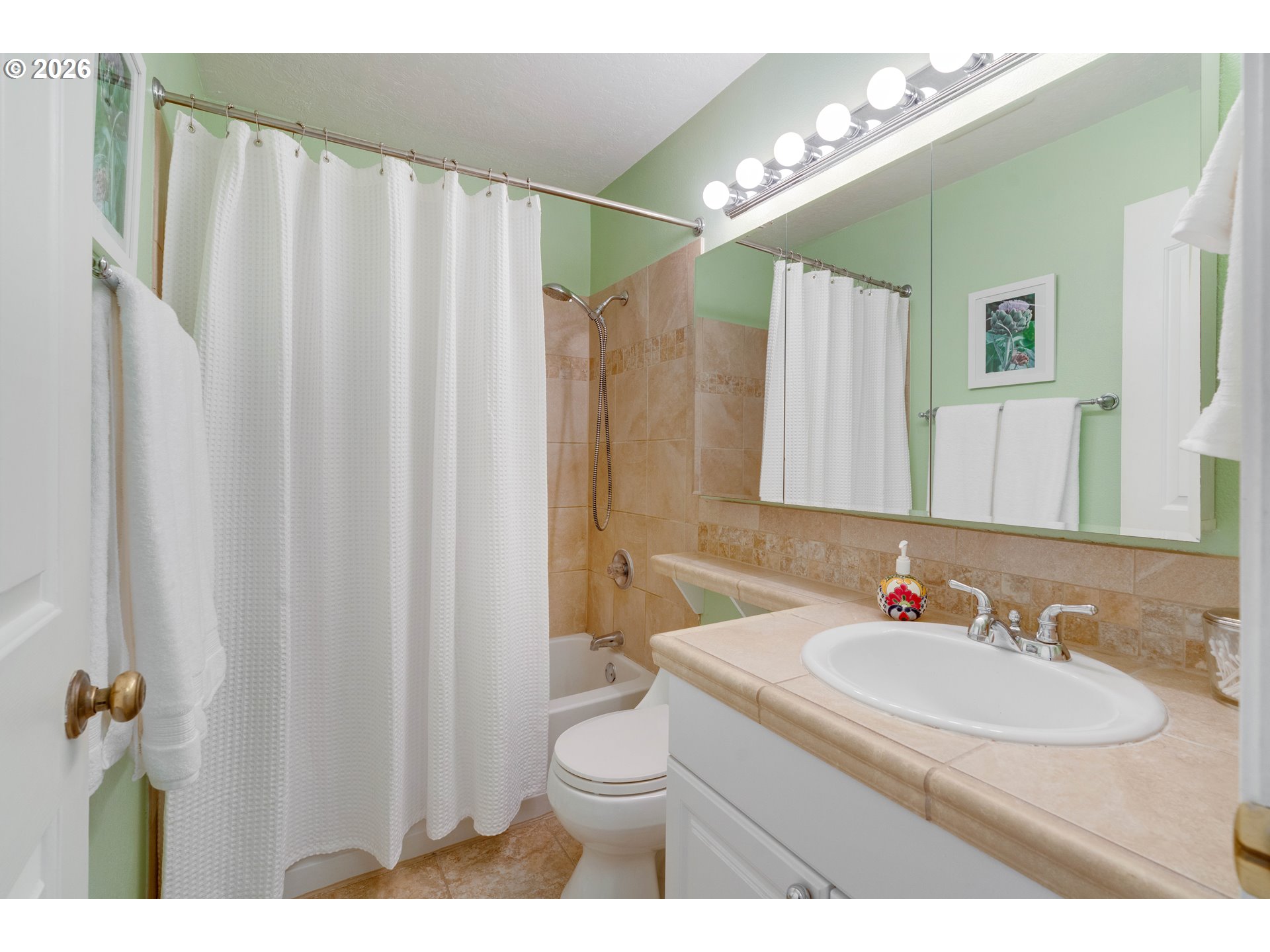 4000 CARMAN DR UNIT 106, Lake Oswego, OR, 97035