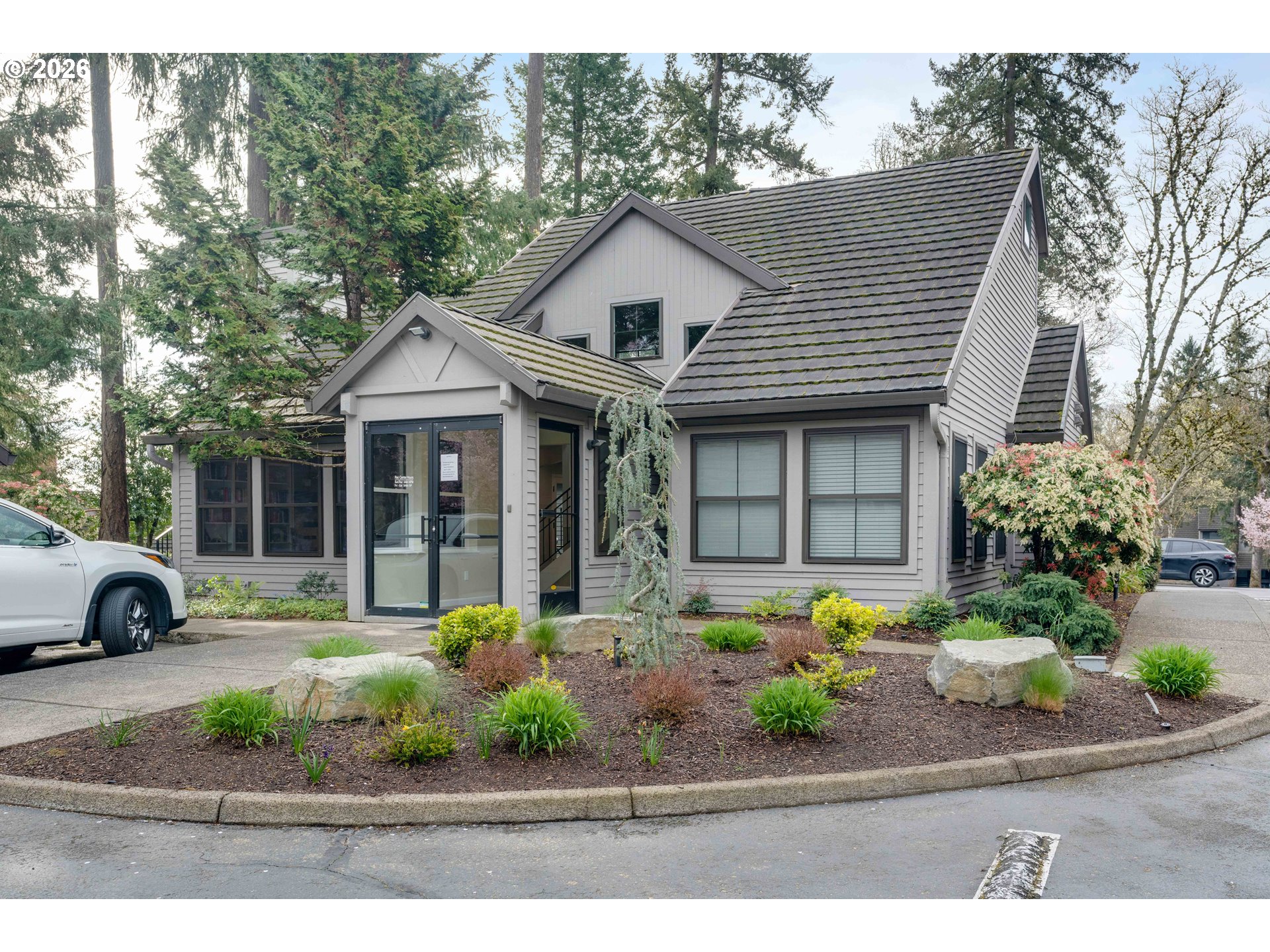 4000 CARMAN DR UNIT 106, Lake Oswego, OR, 97035