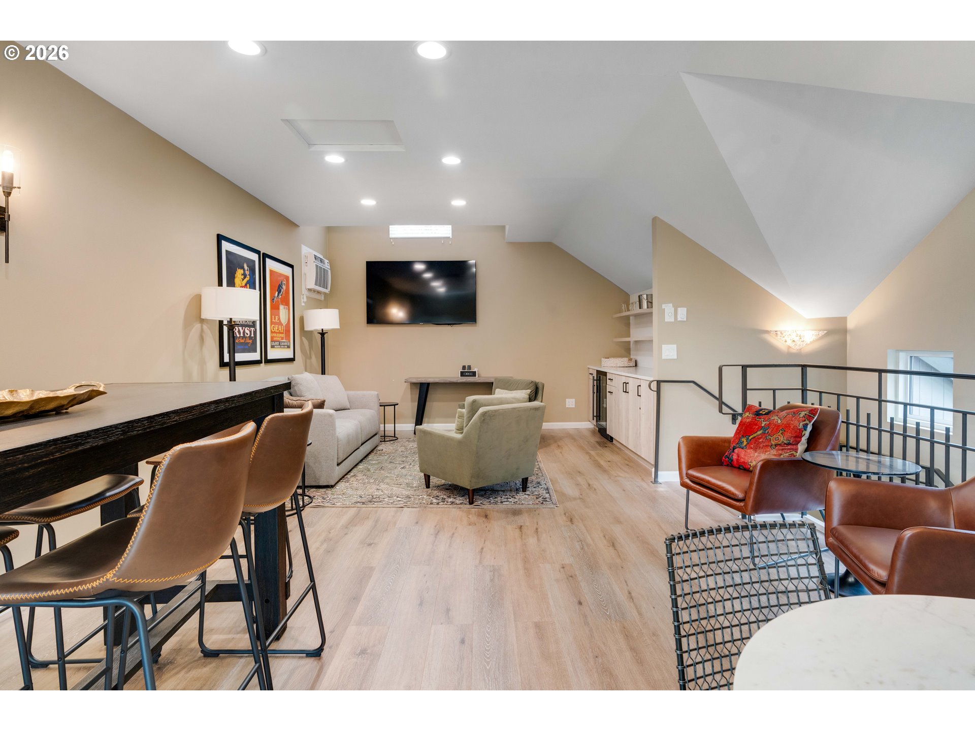 4000 CARMAN DR UNIT 106, Lake Oswego, OR, 97035