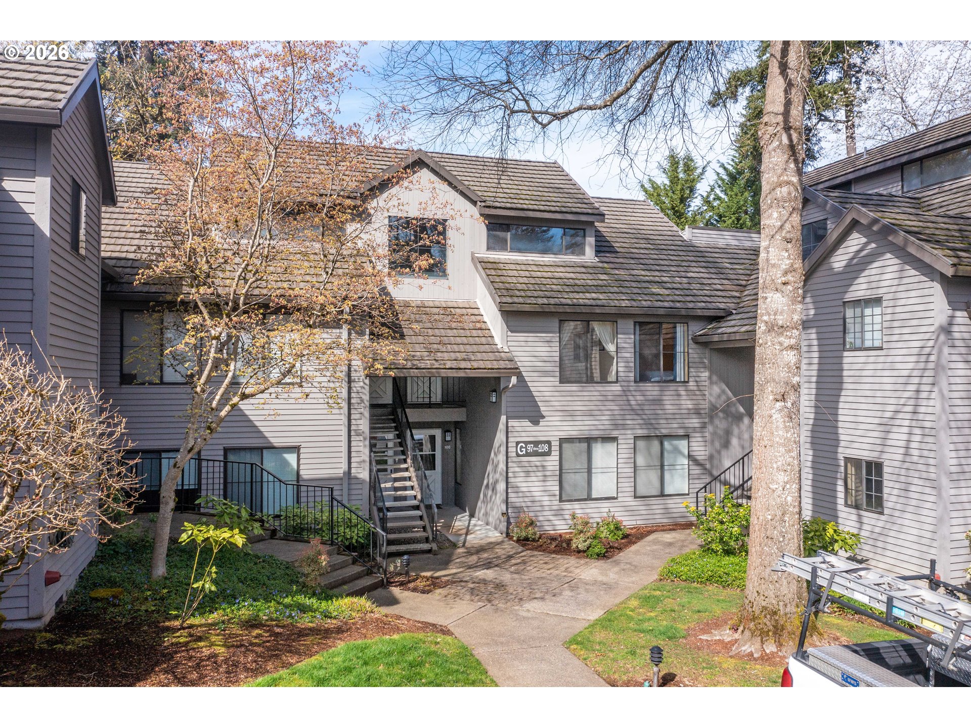 4000 CARMAN DR UNIT 106, Lake Oswego, OR, 97035