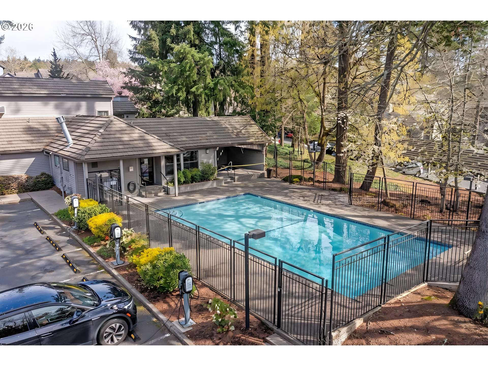 4000 CARMAN DR UNIT 106, Lake Oswego, OR, 97035