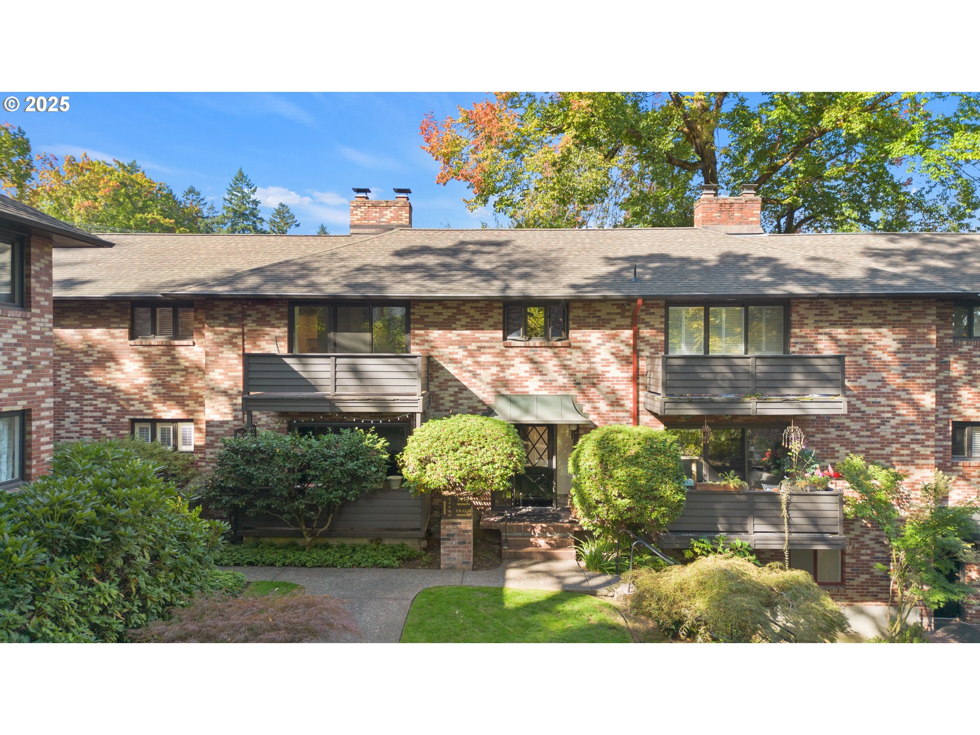 More Details about MLS # 544839198 : 2425 SW 19TH AVE 9