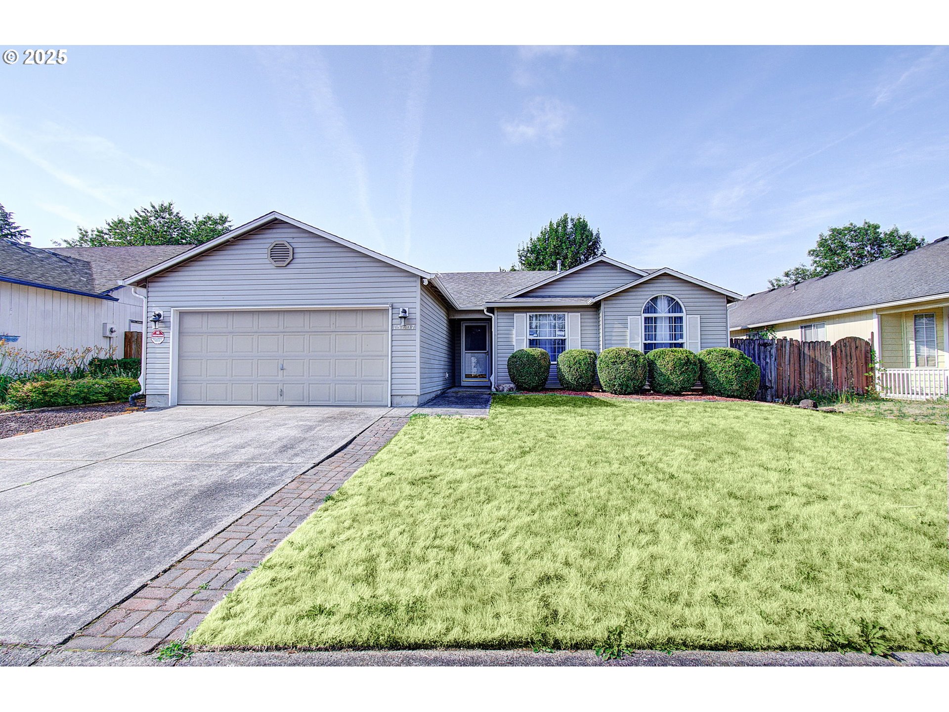 OPEN HOUSE Friday 6/27 from 4pm-6pm and Saturday 6/28 from 1pm-3pm.  Come fall in love with this wonderful single-level home in the Forest Crest neighborhood of Vancouver WA!  This open and inviting layout, with vaulted ceilings, offers 1,386 sqft with 3 bedrooms and 2 bathrooms.  Very well maintained and ready to move in. All appliances stay!  No HOA, so no additional cost.  Relax in peace or get ready to entertain in this great backyard with a gazebo, shed, deck, and raised garden beds.  This home has many things that will make you want to call it yours!  Schedule a showing today.