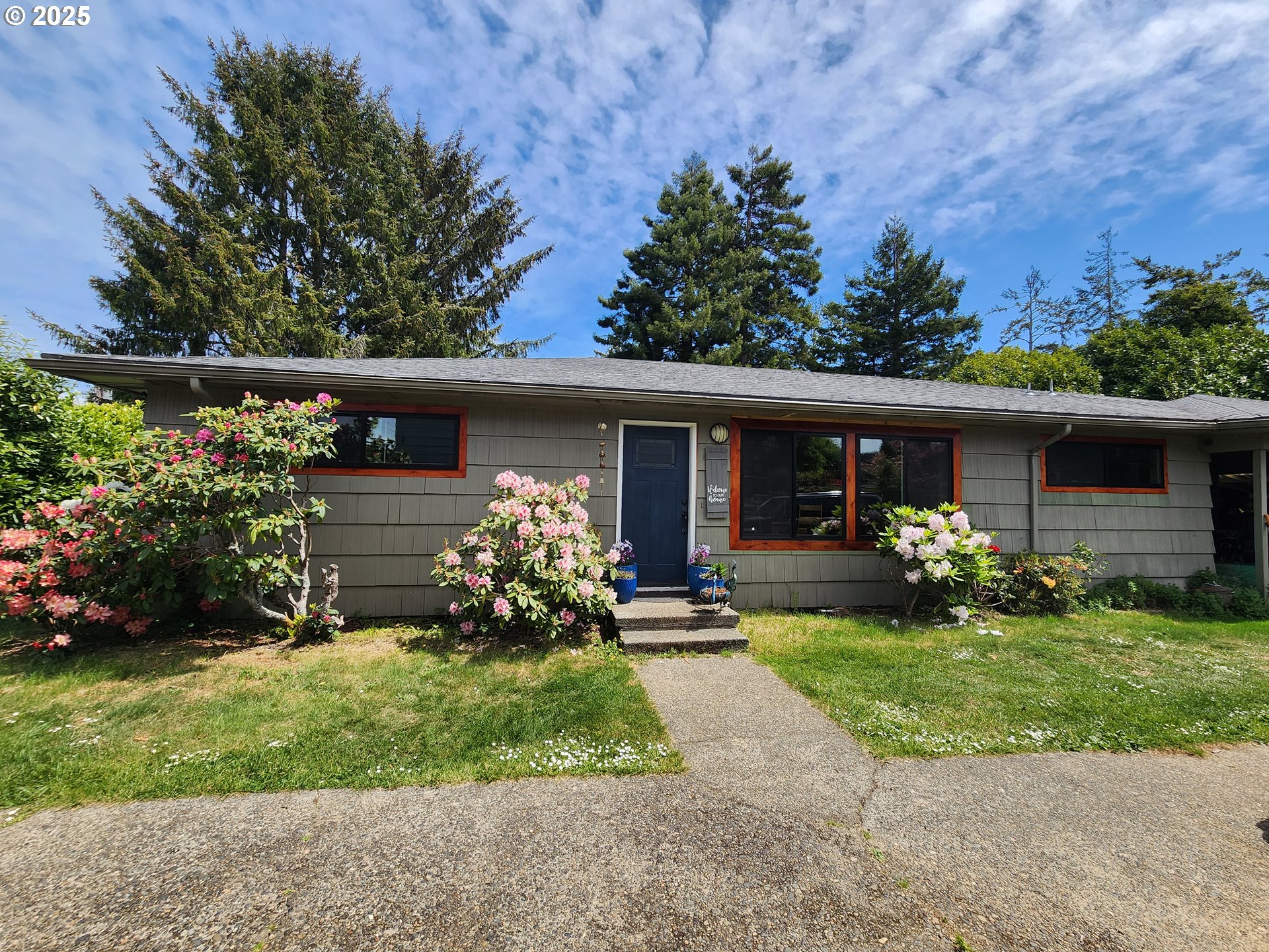 1816 CEDAR AVE