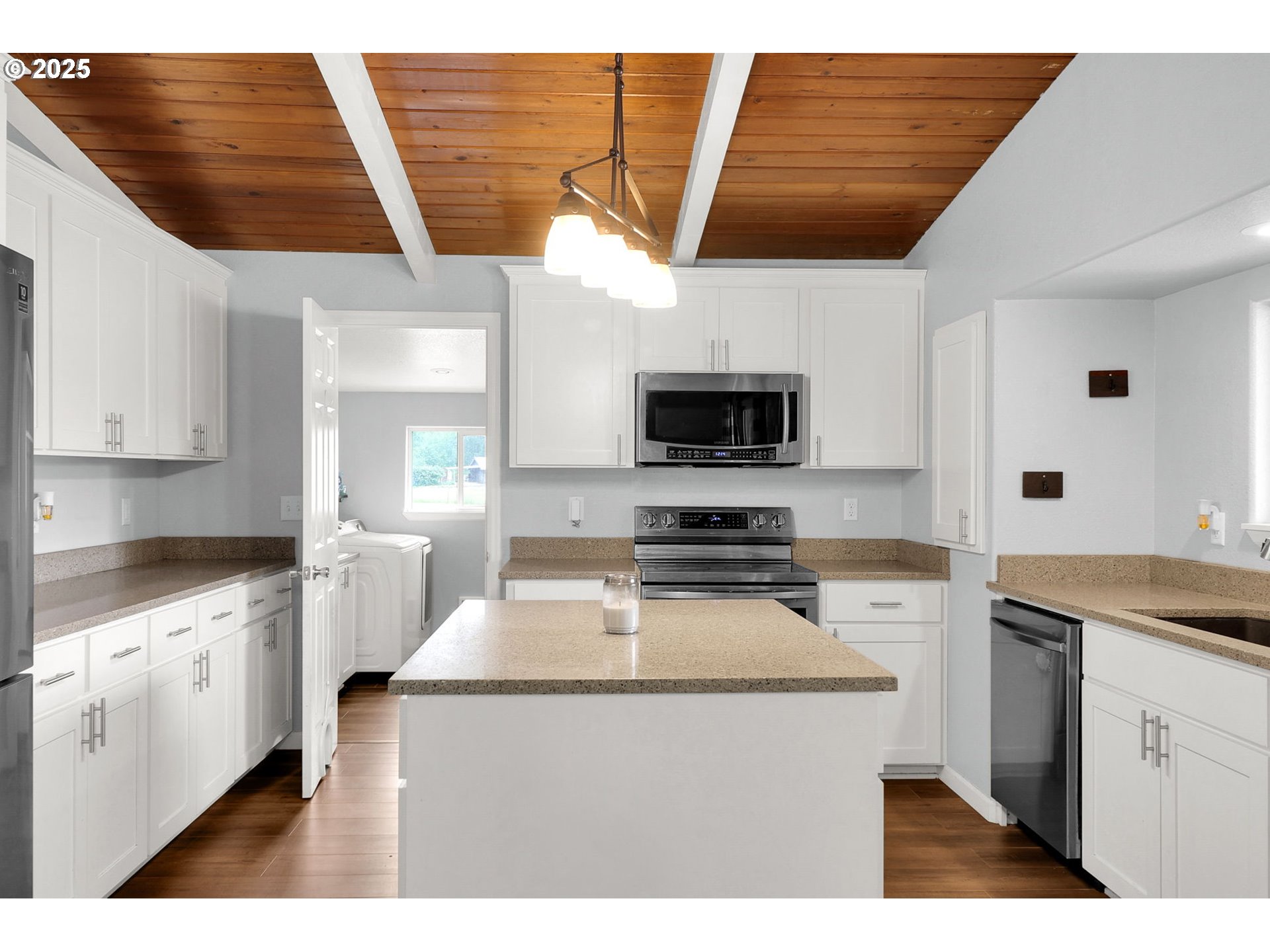 93215 LONG TOM DR, Cheshire, OR, 97419