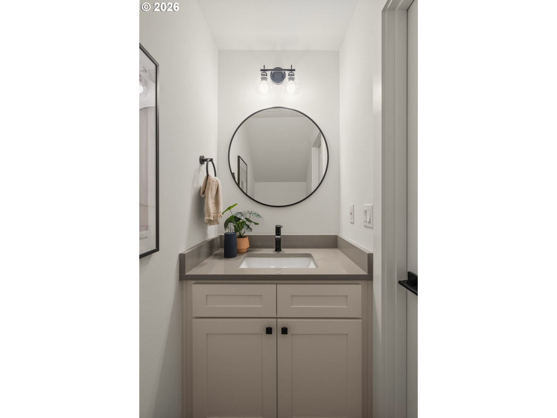 Photo #12: 546442374 Listing: Photo #12