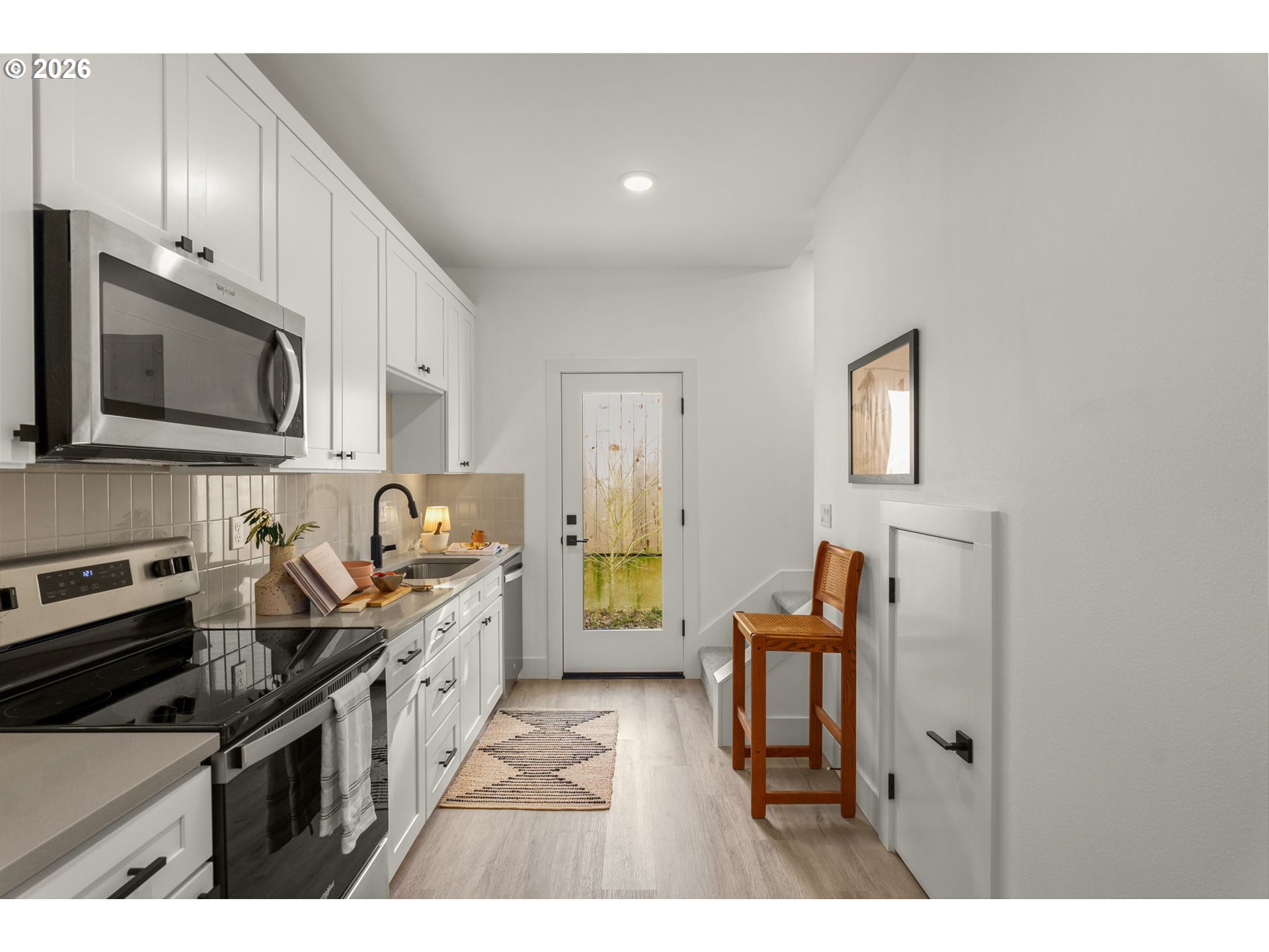 Photo #1: 546442374 Listing: Photo #1