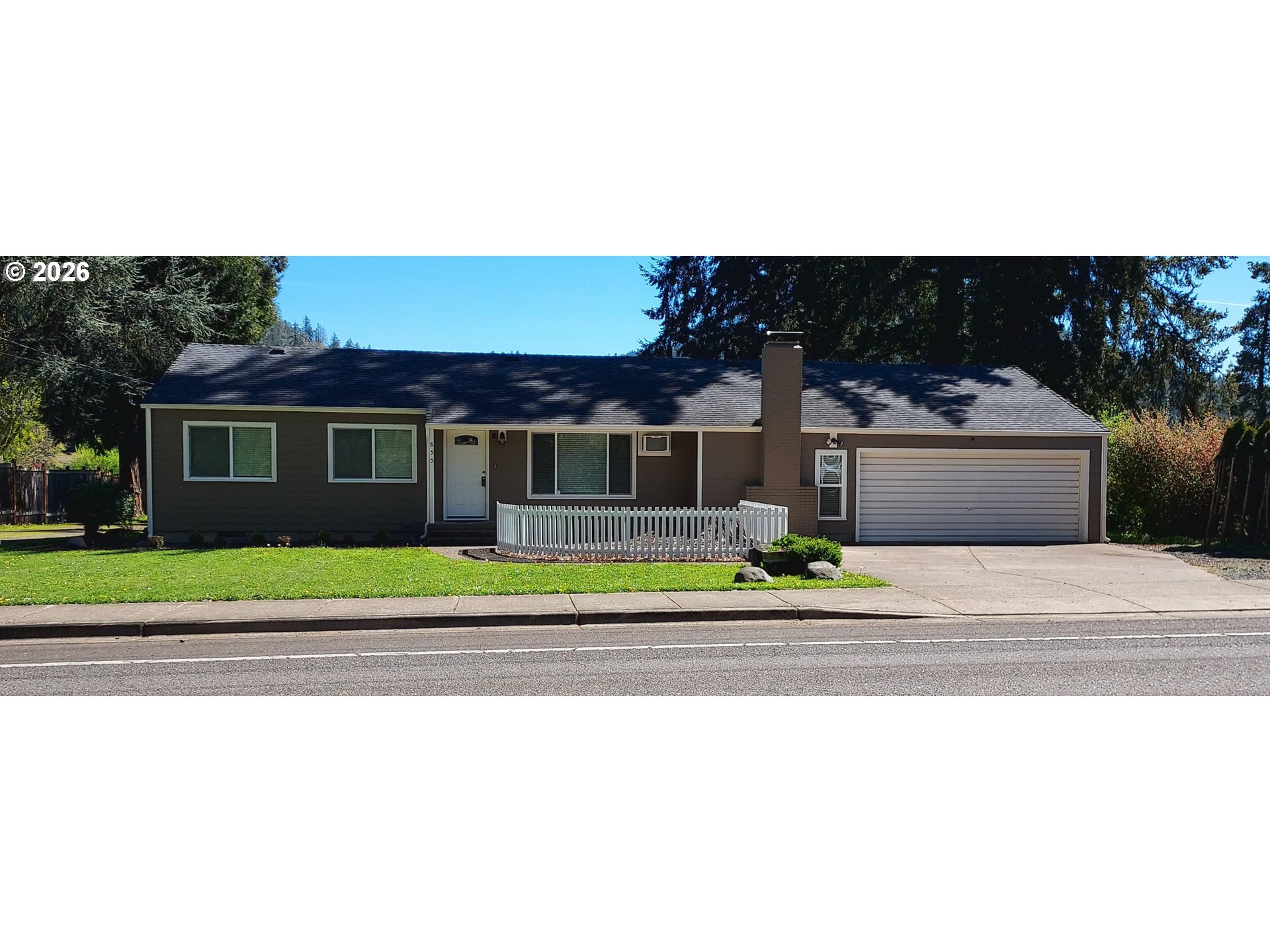1955 W 28TH AVE, Eugene, OR, 97405