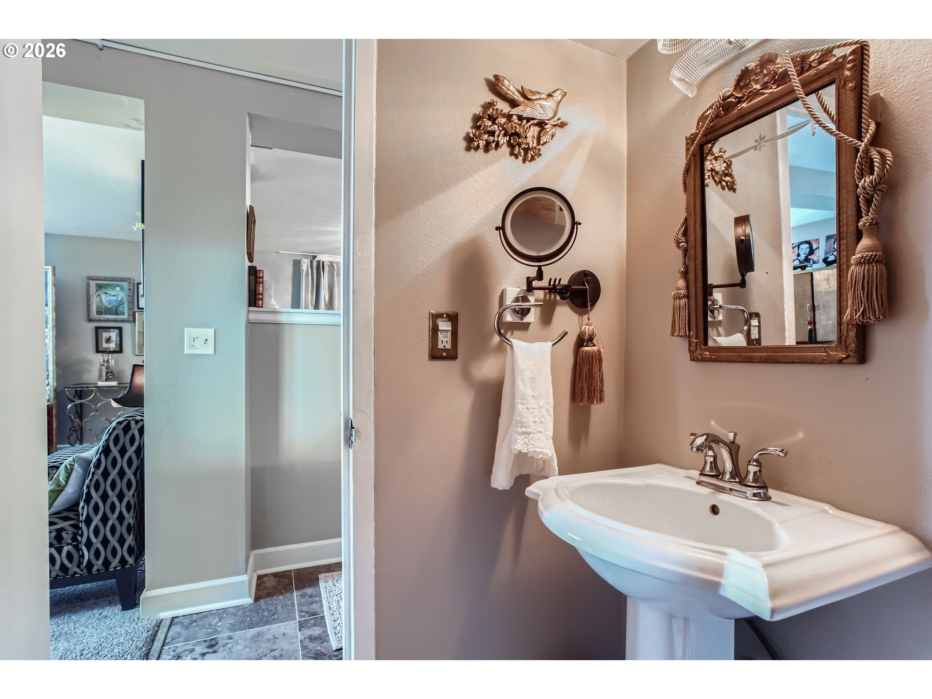 Photo #10: 547473615 Listing: Photo #10