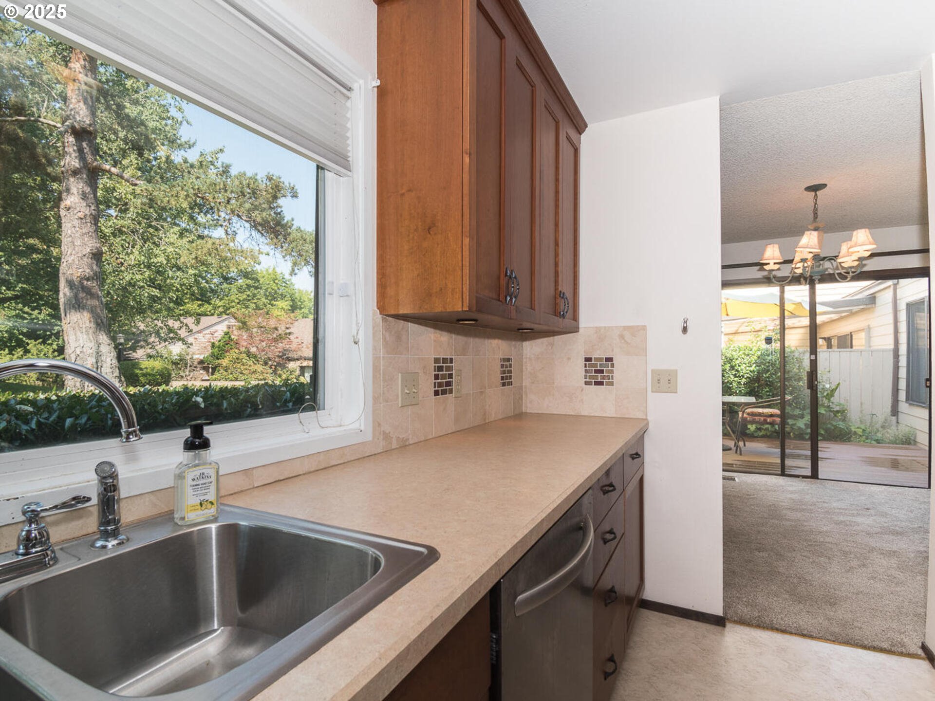 Photo #14: 549318582 Listing: Photo #14