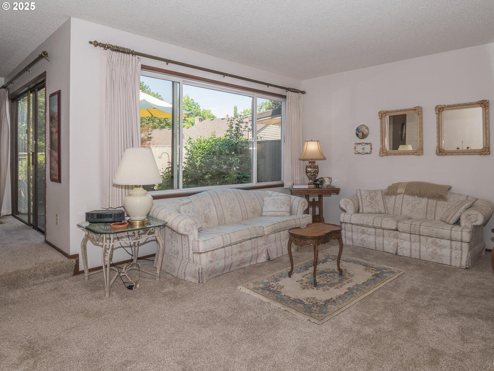 Photo #5: 549318582 Listing 