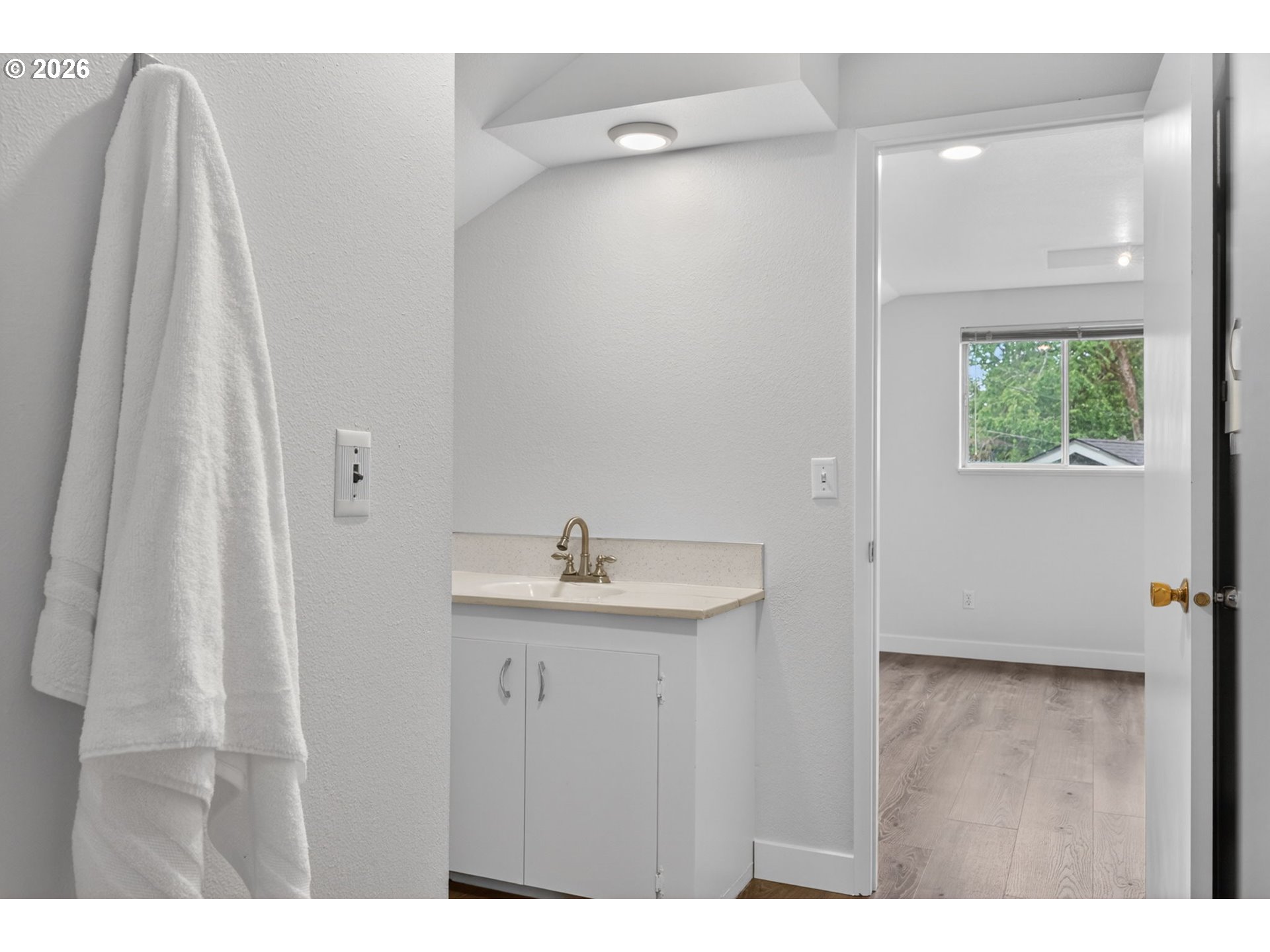 1480 NW JENNE AVE, Portland, OR, 97229