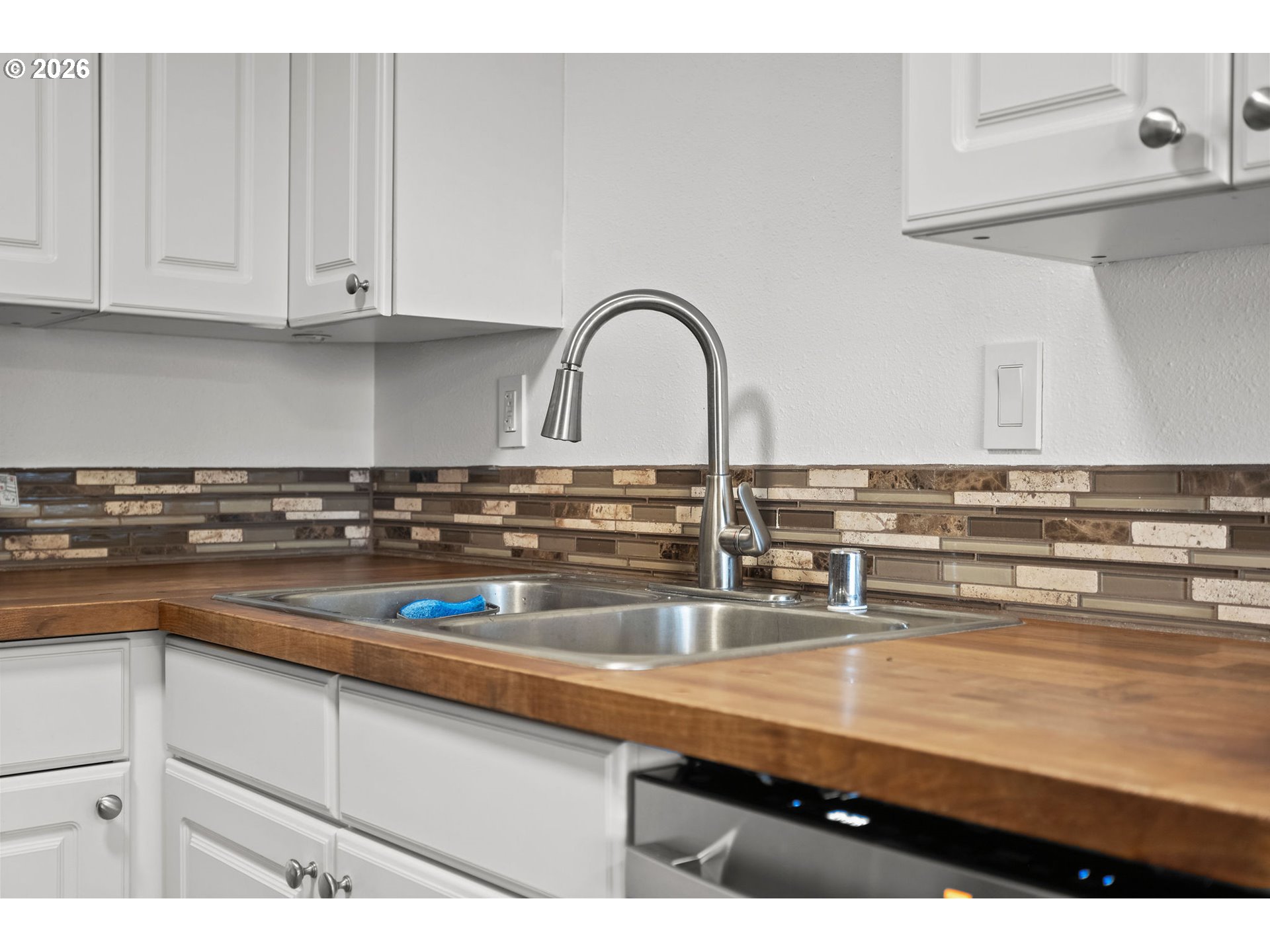 Photo #13: 551504919 Listing: Photo #13