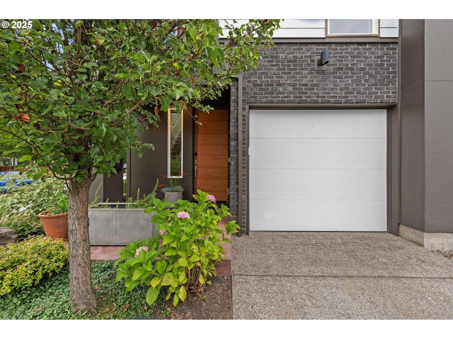 Photo #11: 551984337 Listing: Photo #11