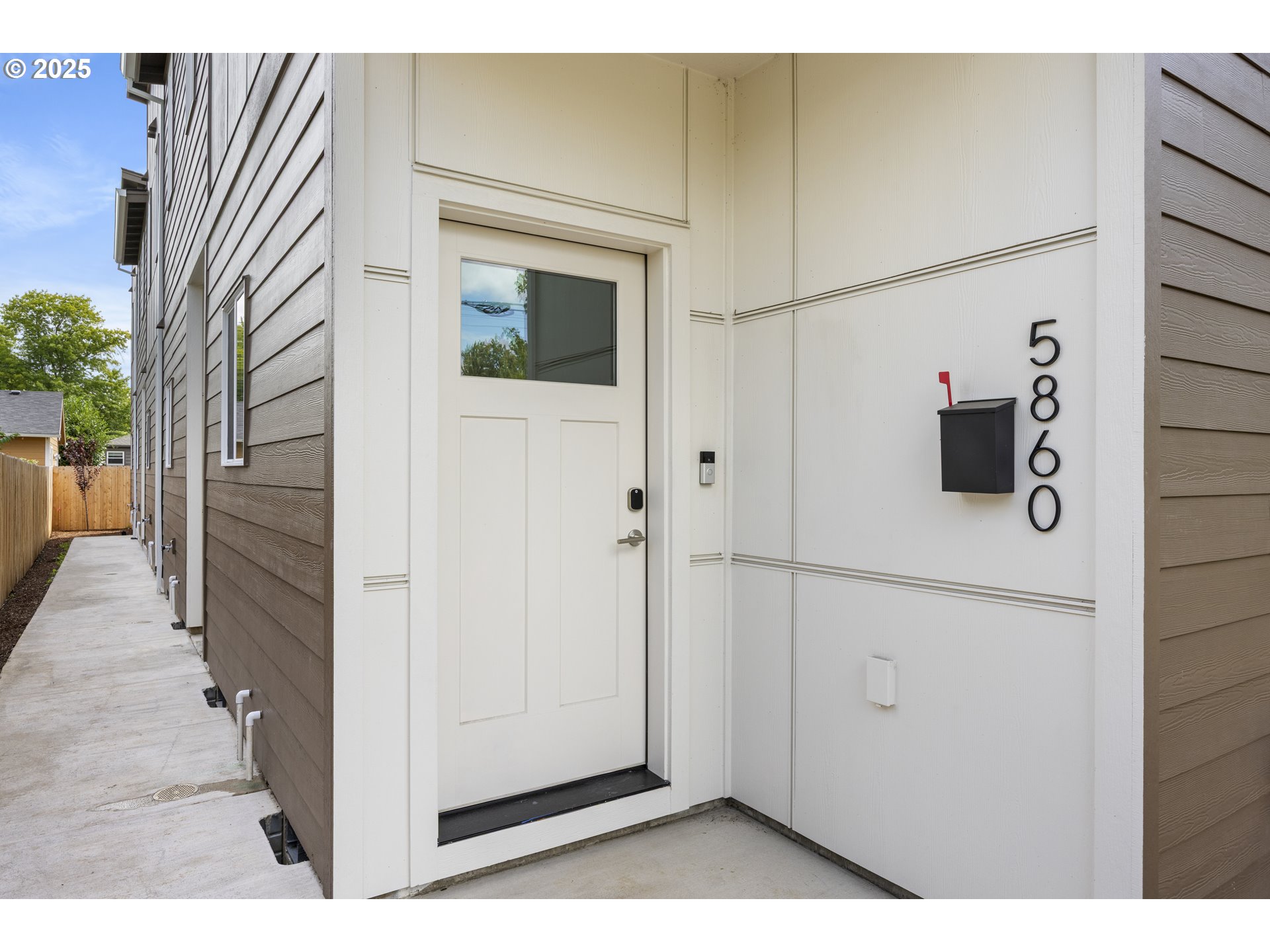 Photo #3: 552644934 Listing: Photo #3